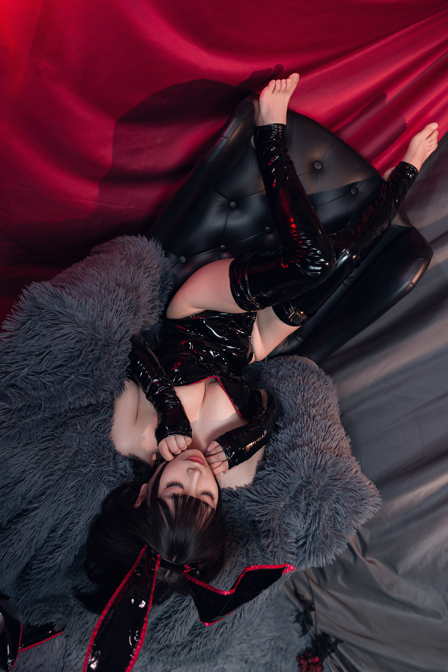 末夜787 – 黑色漆皮兔女郎 [28P] - 秀人网免费无水印在线套图写真