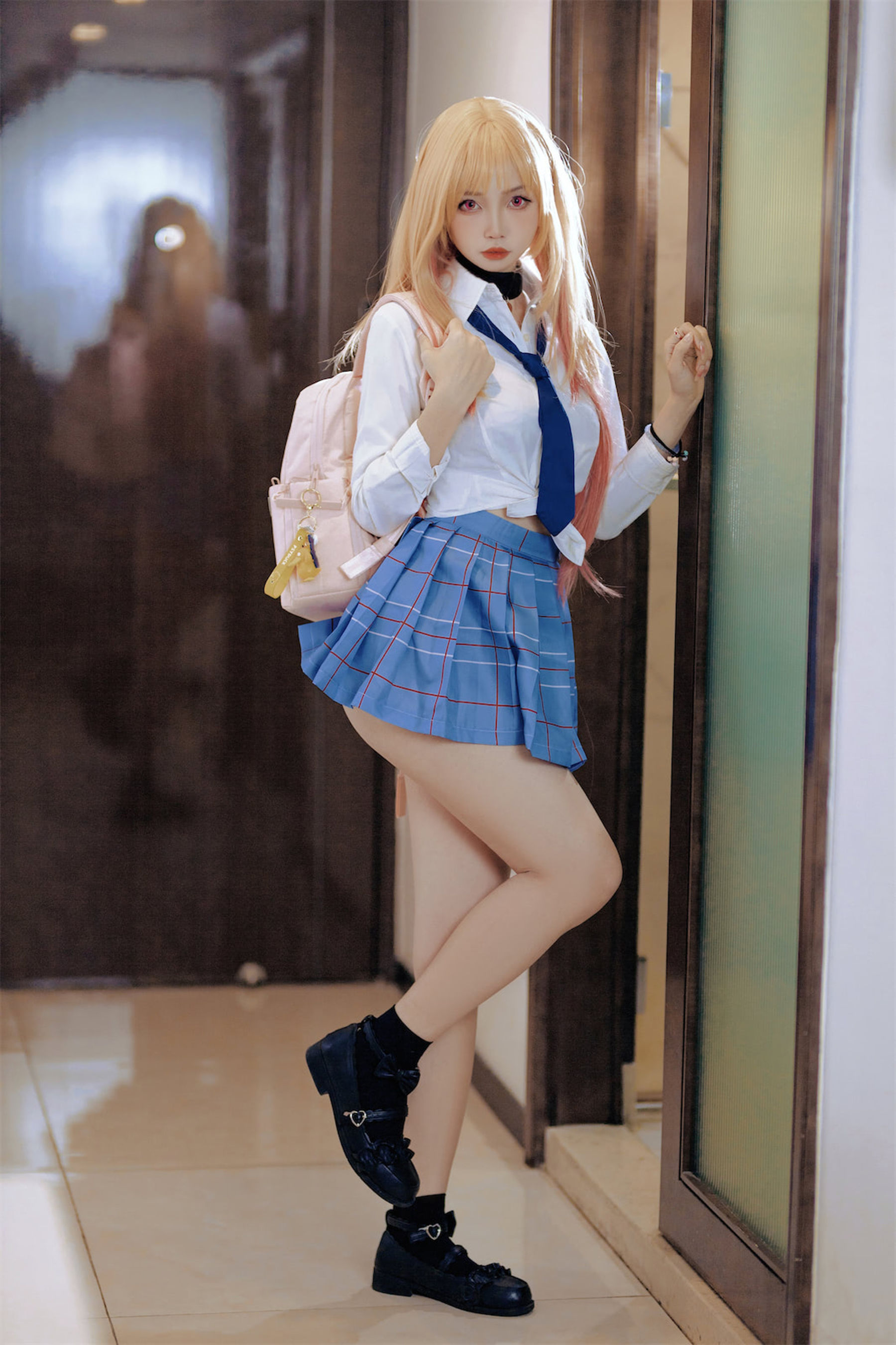 洛桑w伊梓 – 喜多川海梦 [32P] - 秀人网免费无水印在线套图写真