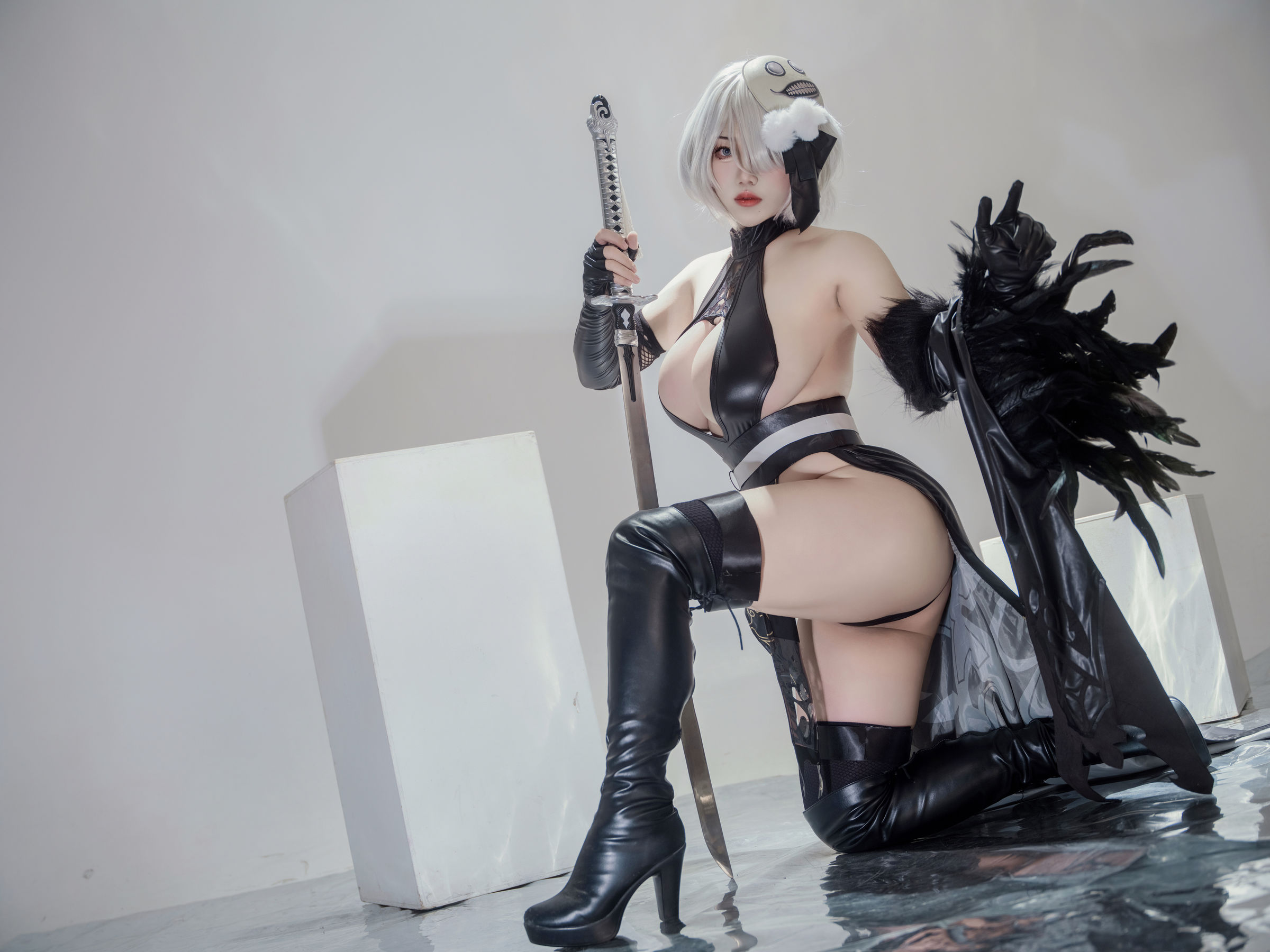 羊之甘露 – 2B同人旗袍X羊の机密 [22P] - 秀人网免费无水印在线套图写真