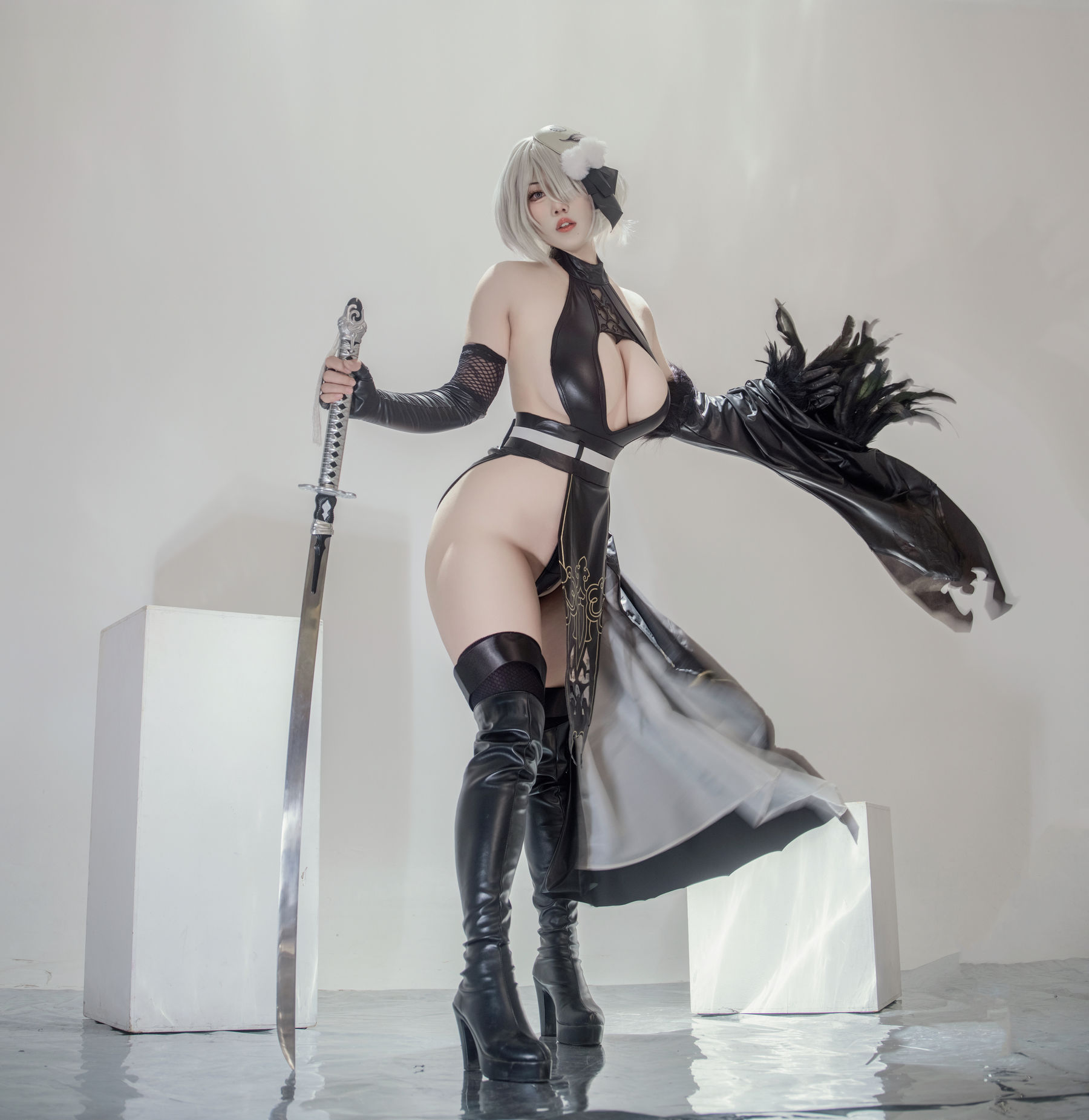 羊之甘露 – 2B同人旗袍X羊の机密 [22P] - 秀人网免费无水印在线套图写真