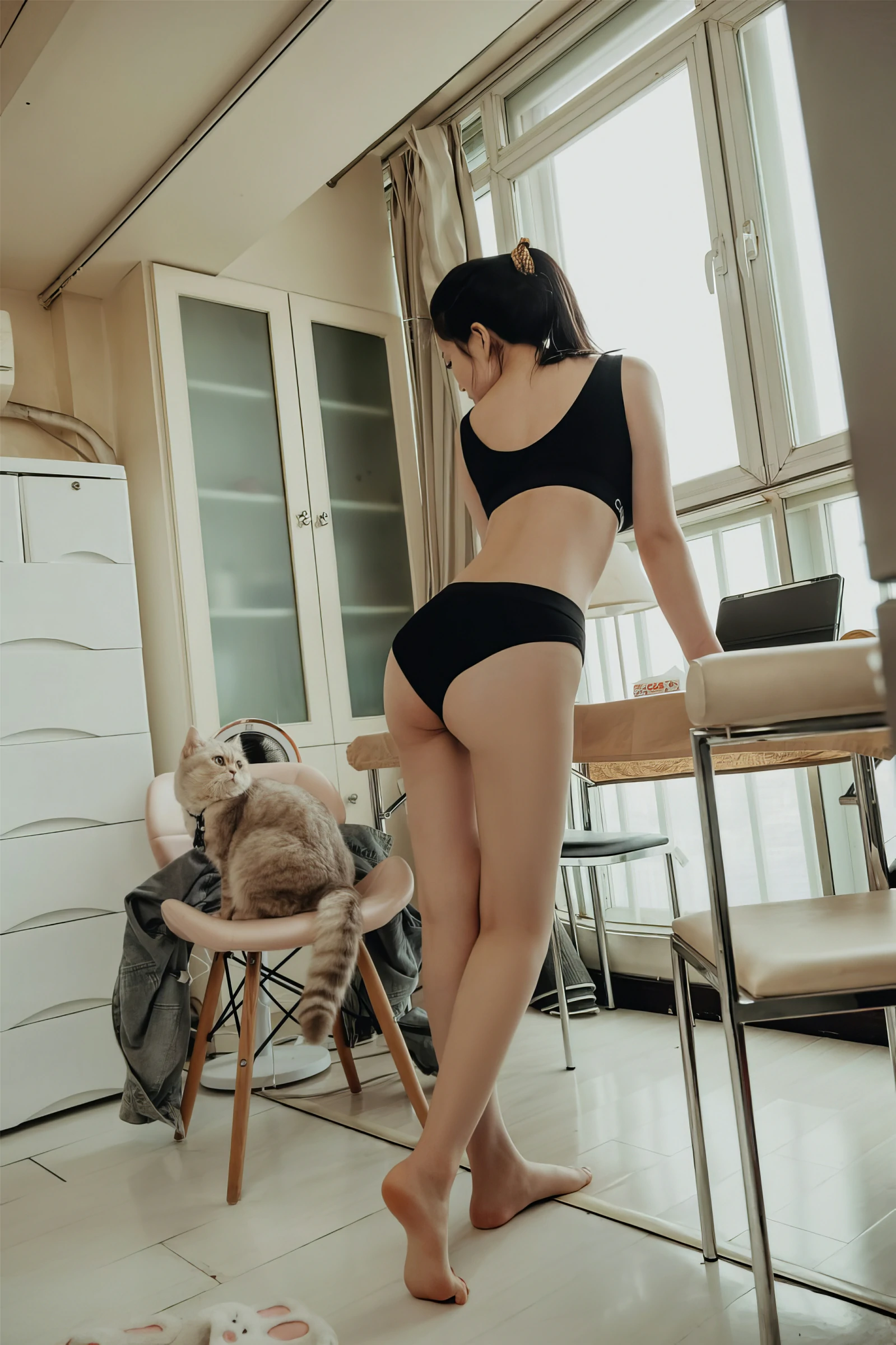 年年Nnian – 休闲时光 [45P] - 秀人网免费无水印在线套图写真