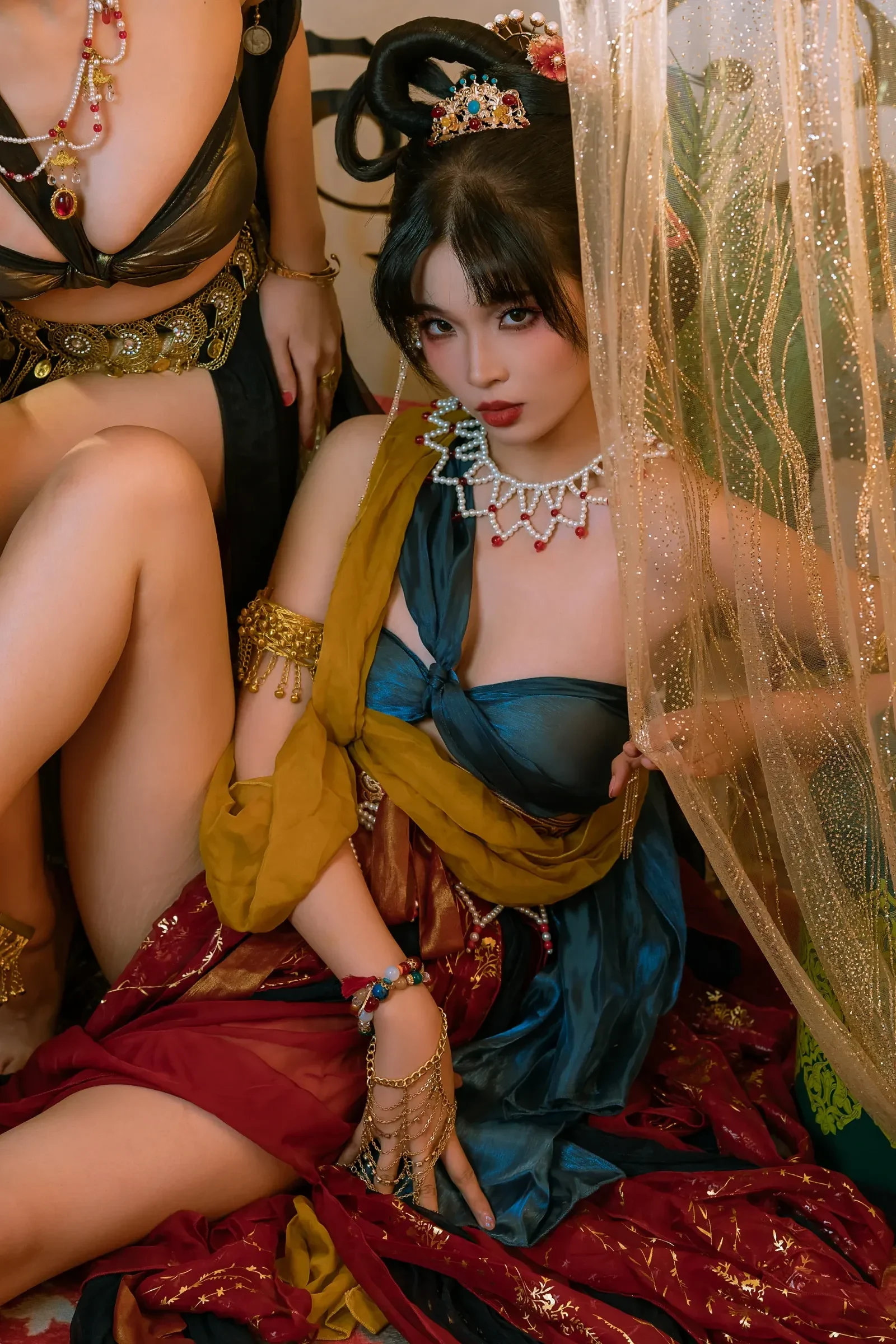 云溪溪&#038;轩萧学姐 – 古风敦煌 [34P] - 秀人网免费无水印在线套图写真