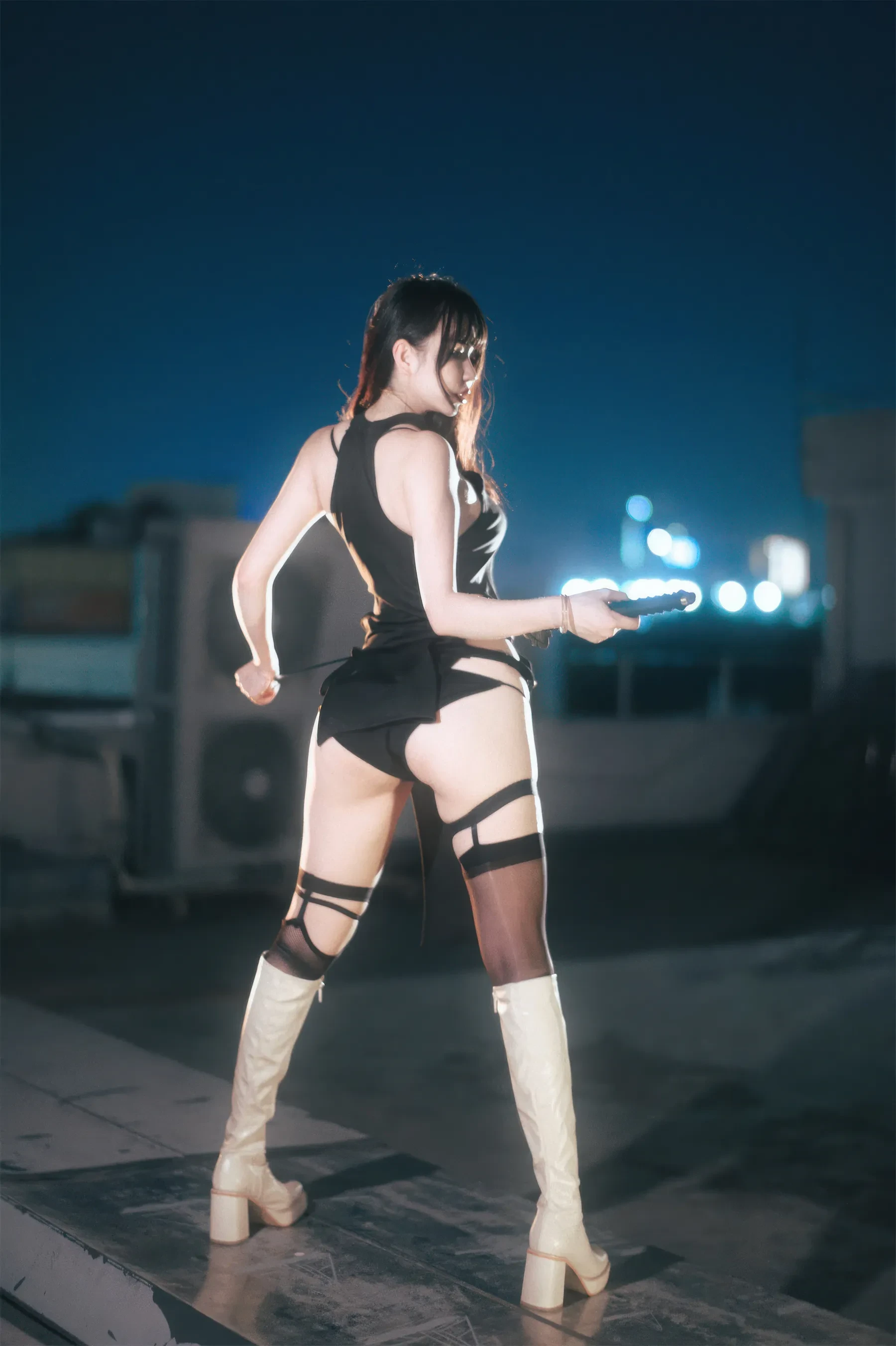 Tina很妖孽呀 – 战斗服旗袍 [32P] - 秀人网免费无水印在线套图写真