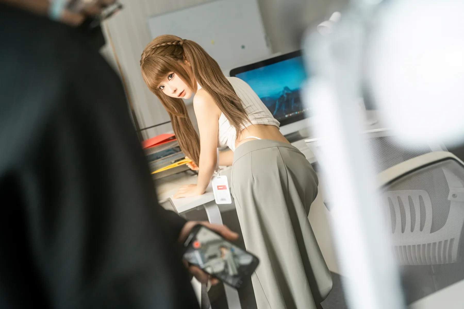 蠢沫沫 – 四月T3订阅《工作时间》[98P] - 秀人网免费无水印在线套图写真