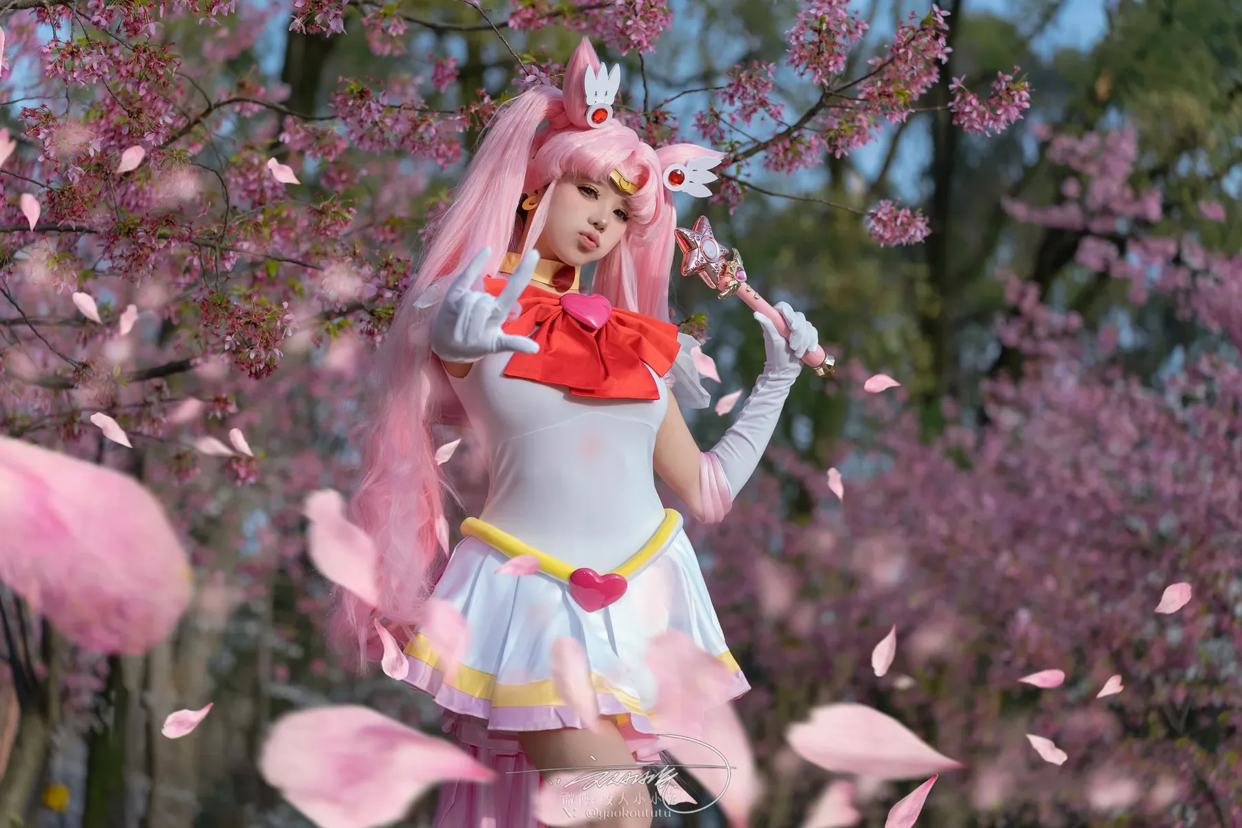 咬一口兔娘 – 6月作品『小小兔大危机』[74P] - 秀人网免费无水印在线套图写真