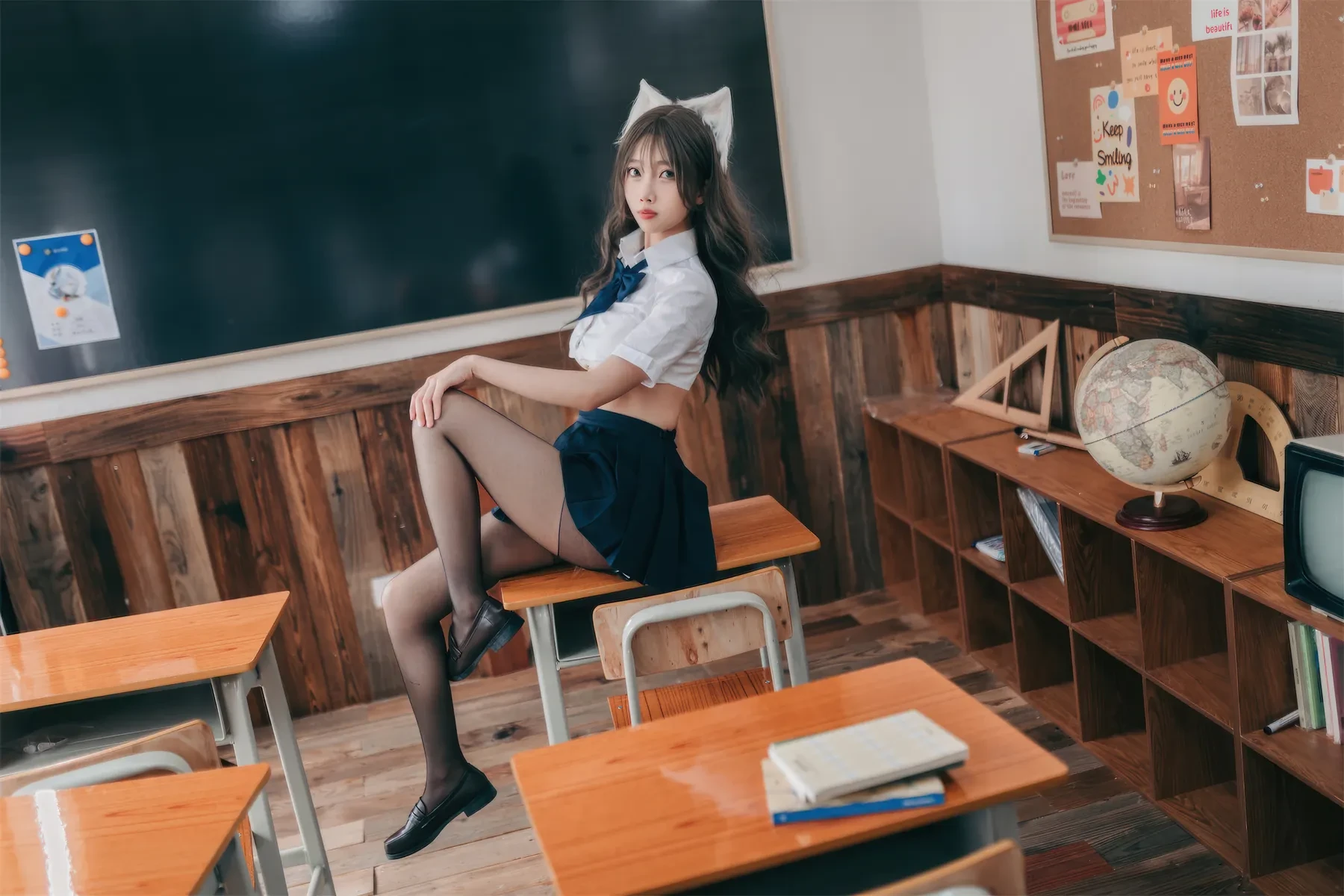 杏仁曲奇 – 生徒会坏猫猫 [52P] - 秀人网免费无水印在线套图写真