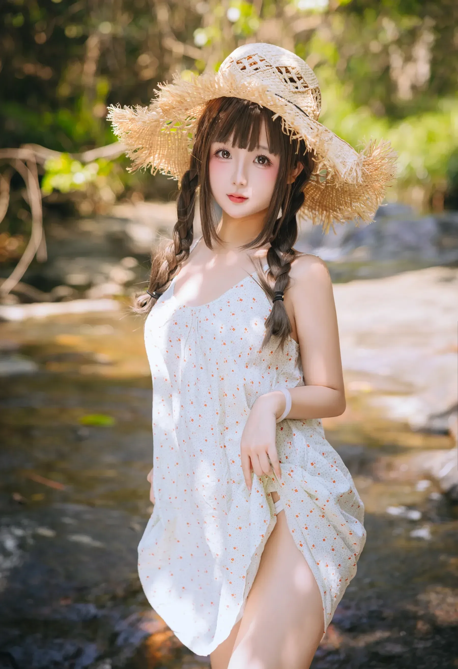 日奈娇 – 山野间 [100P] - 秀人网免费无水印在线套图写真