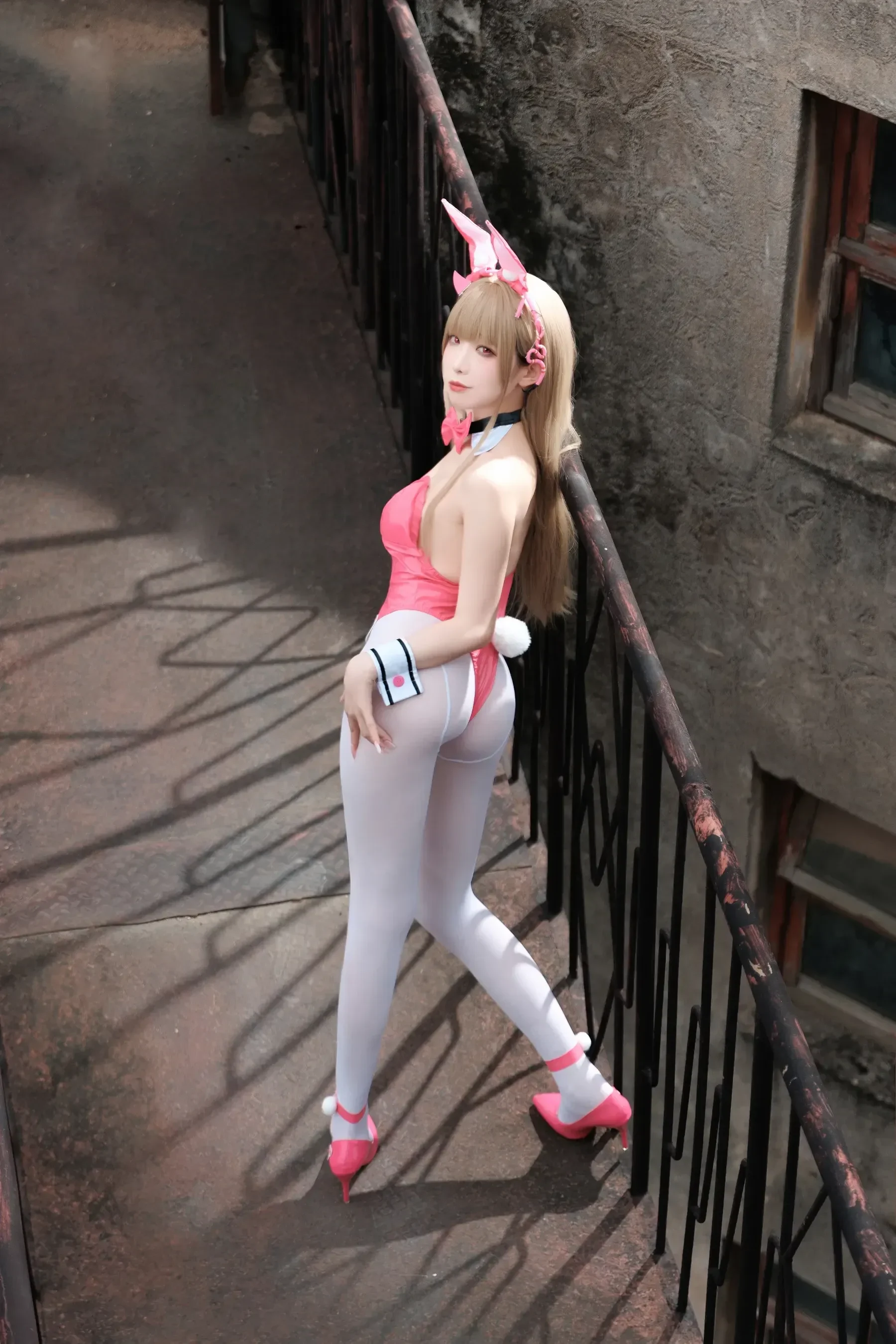 封疆疆v – NIKKE 毒蛇兔女郎 [38P] - 秀人网免费无水印在线套图写真