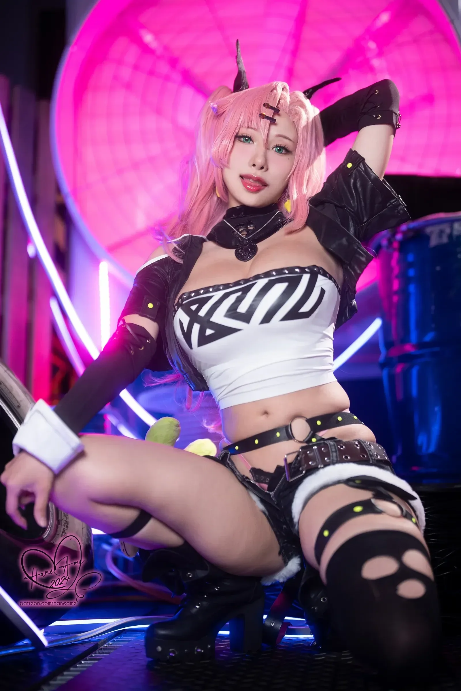 雨波_HaneAme – 绝区零 – 狡兔妮可 [35P] - 秀人网免费无水印在线套图写真