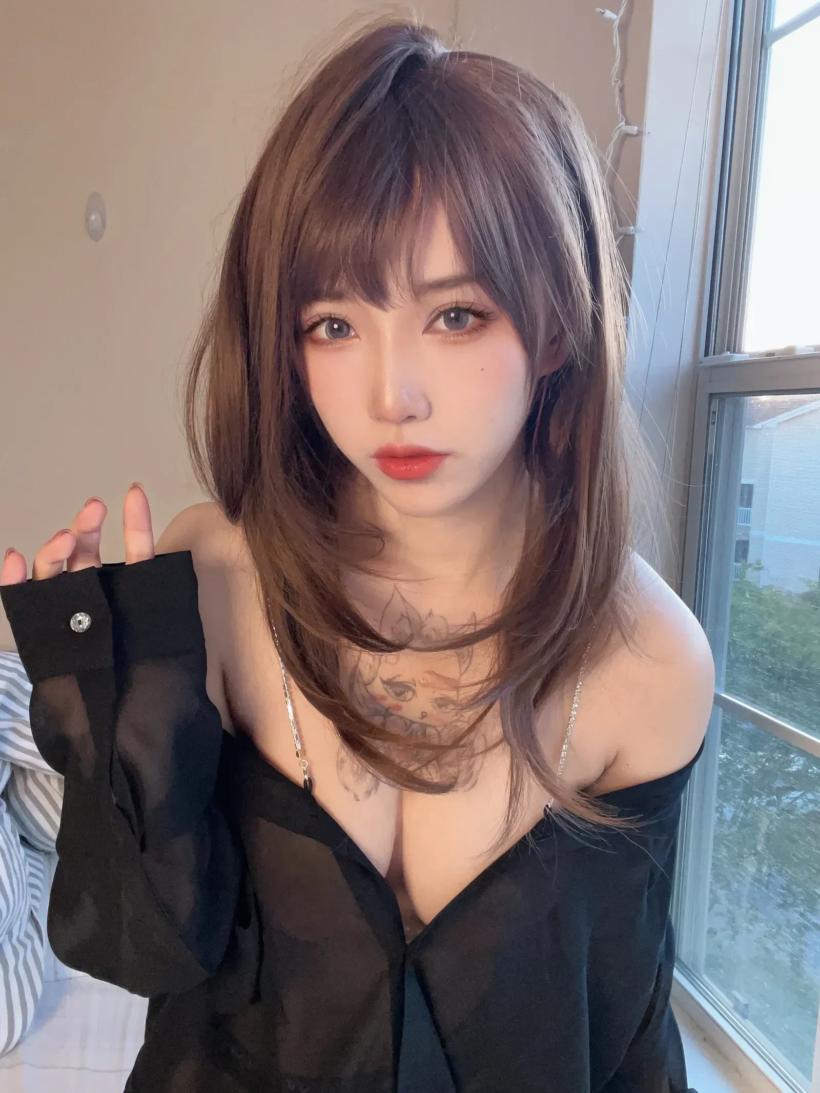 狐洛洛子 – 居家女友 [24P] - 秀人网免费无水印在线套图写真