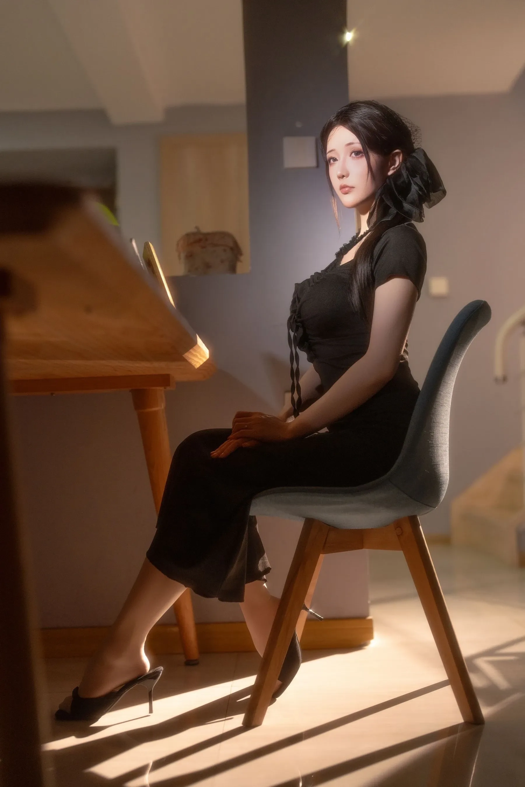 星之迟迟 – 同事的未亡人太太 [97P] - 秀人网免费无水印在线套图写真