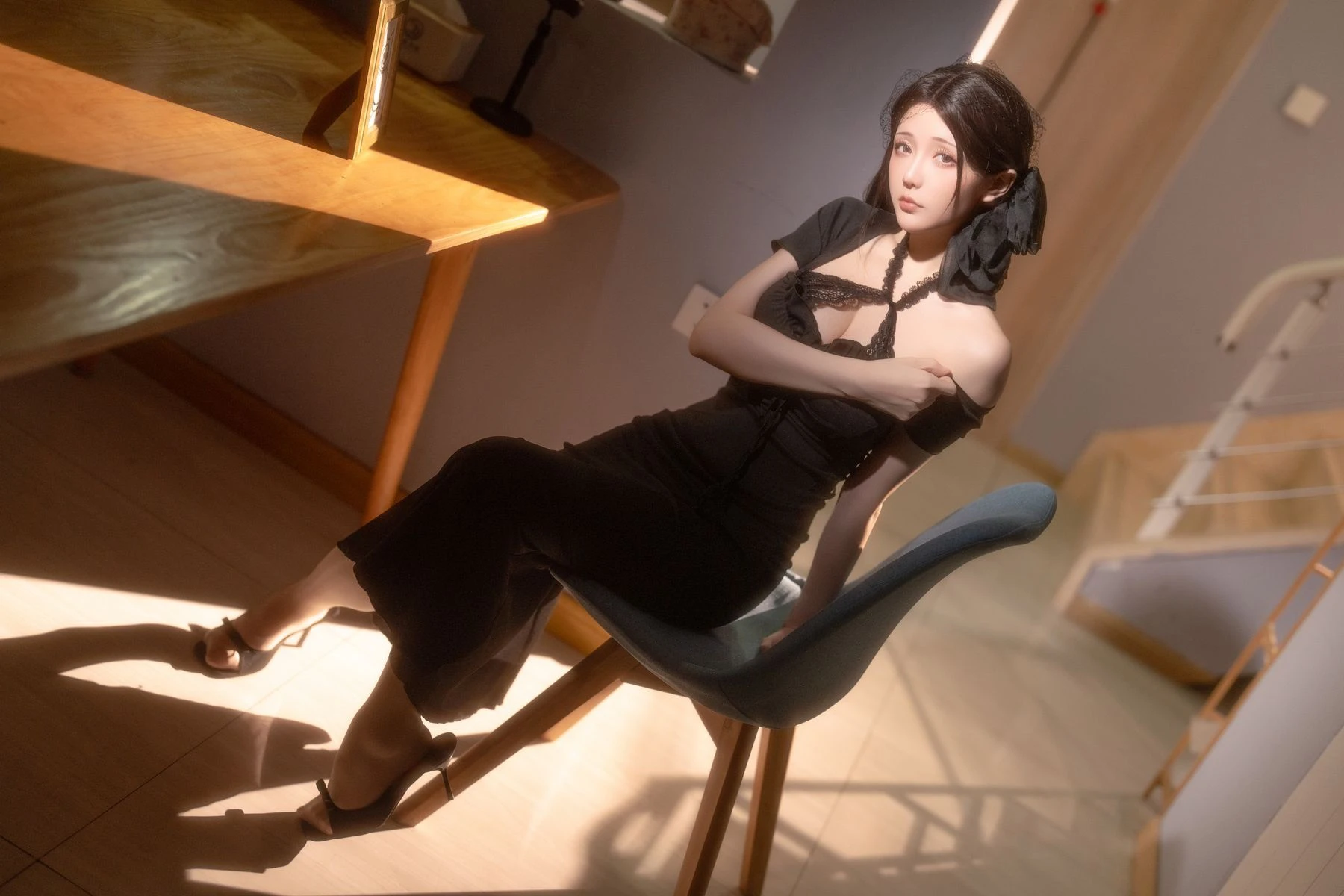 星之迟迟 – 同事的未亡人太太 [97P] - 秀人网免费无水印在线套图写真