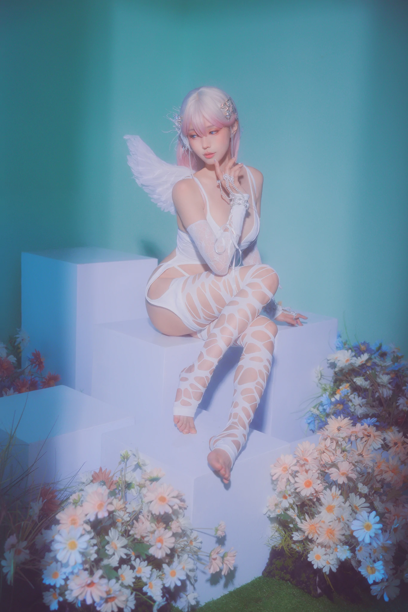 Ely_eee(ElyEE子) – 24年10月订阅 Plant Angel植天使 [36P] - 秀人网免费无水印在线套图写真