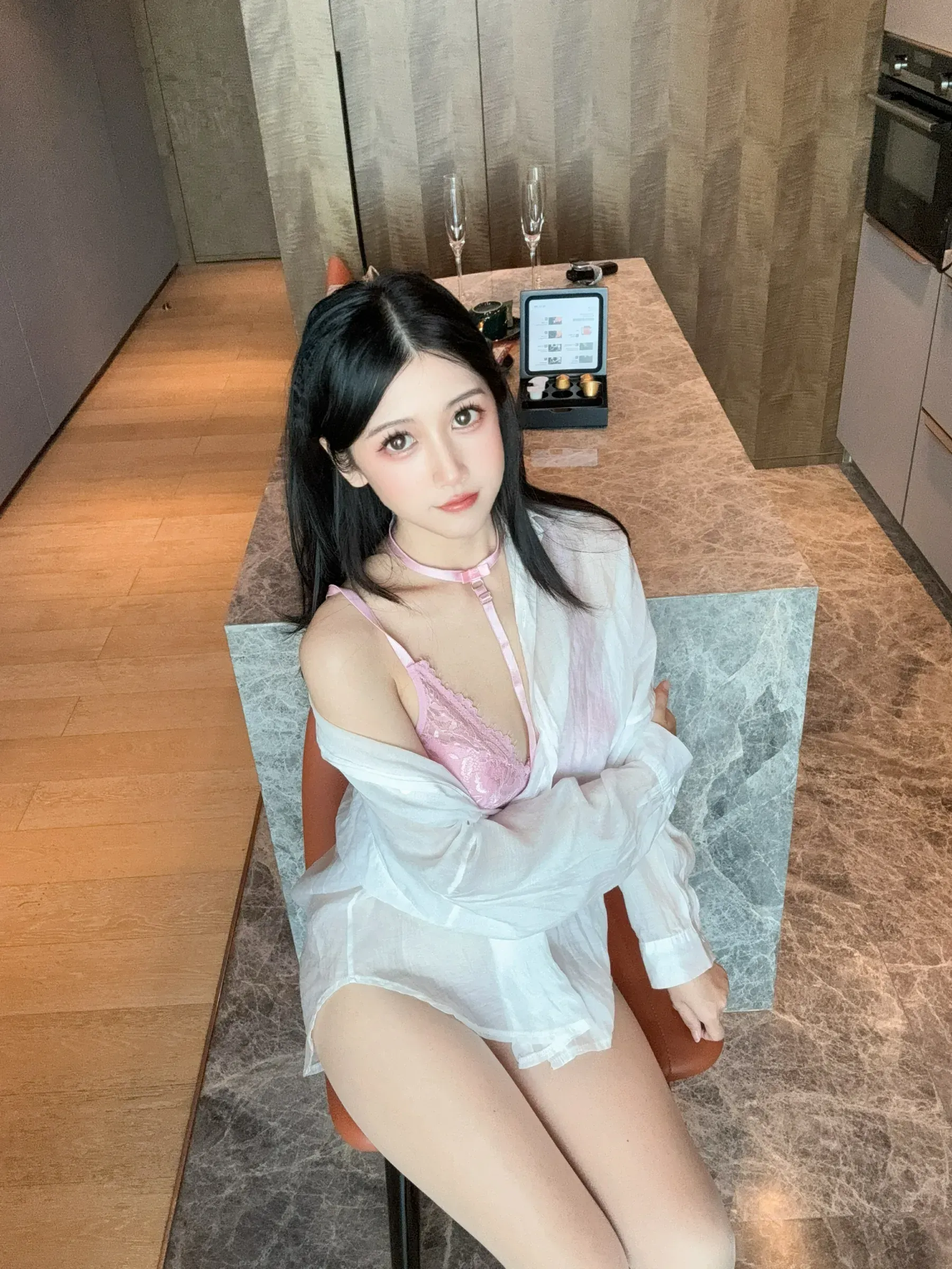 不呆猫 – 粉色衬衣女友 [66P] - 秀人网免费无水印在线套图写真