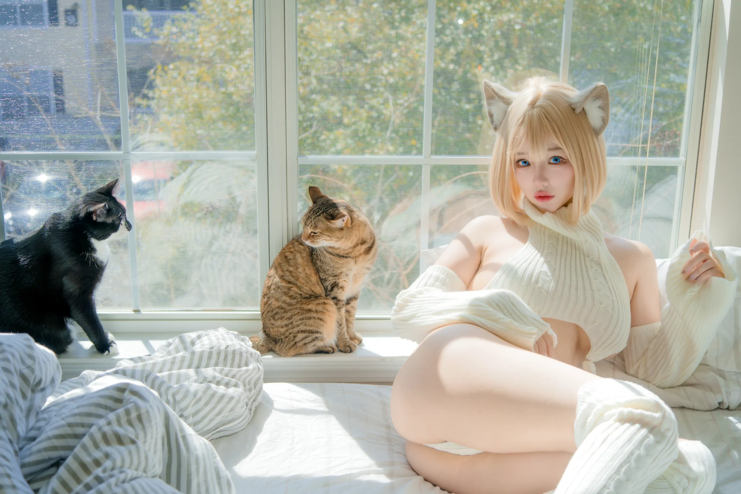 狐洛洛子 &#8211; 慵懒白猫 [36P] - 秀人网免费无水印在线套图写真