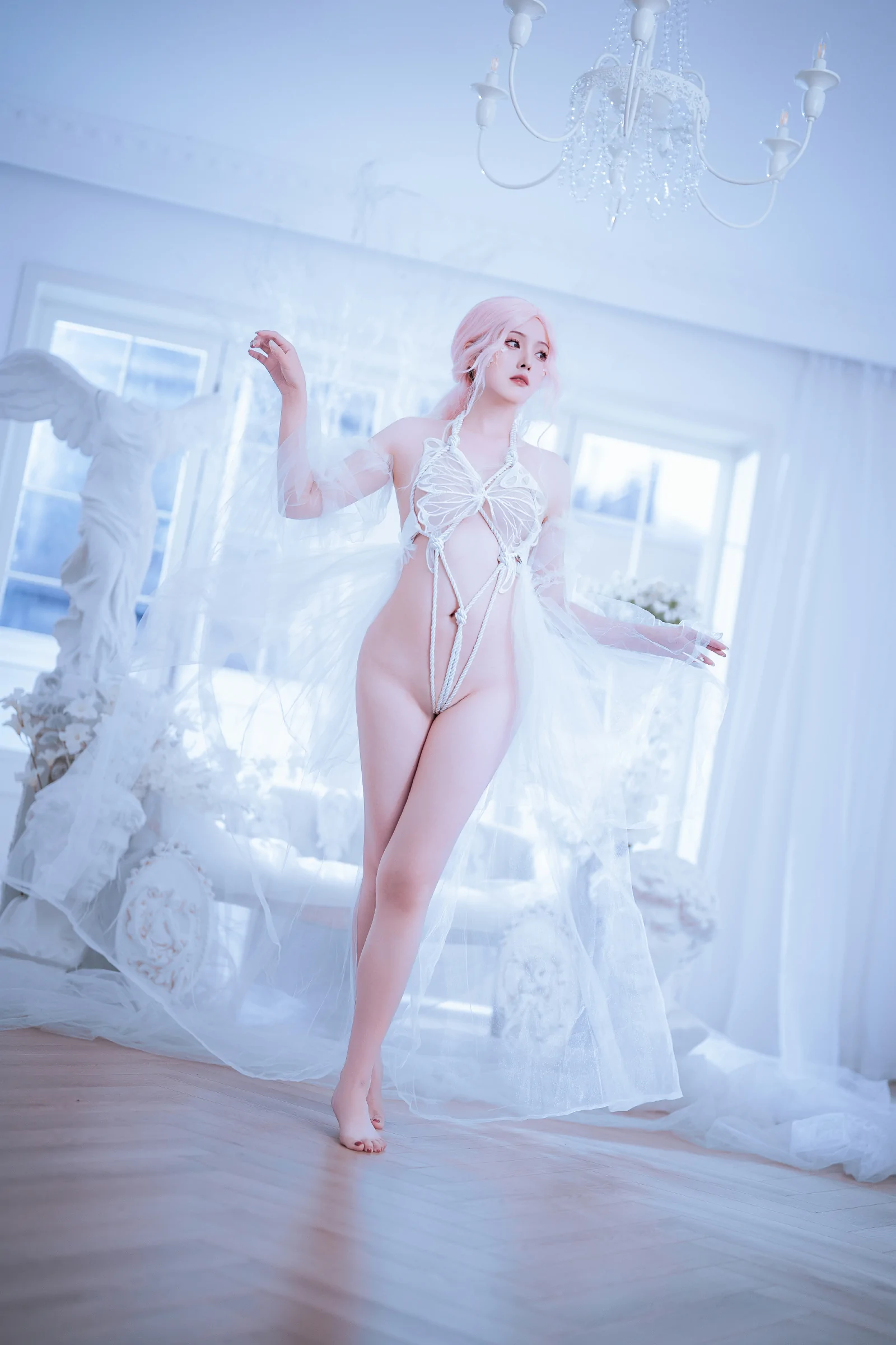 Natsuko夏夏子 &#8211; 白天蛾 [62P] - 秀人网免费无水印在线套图写真