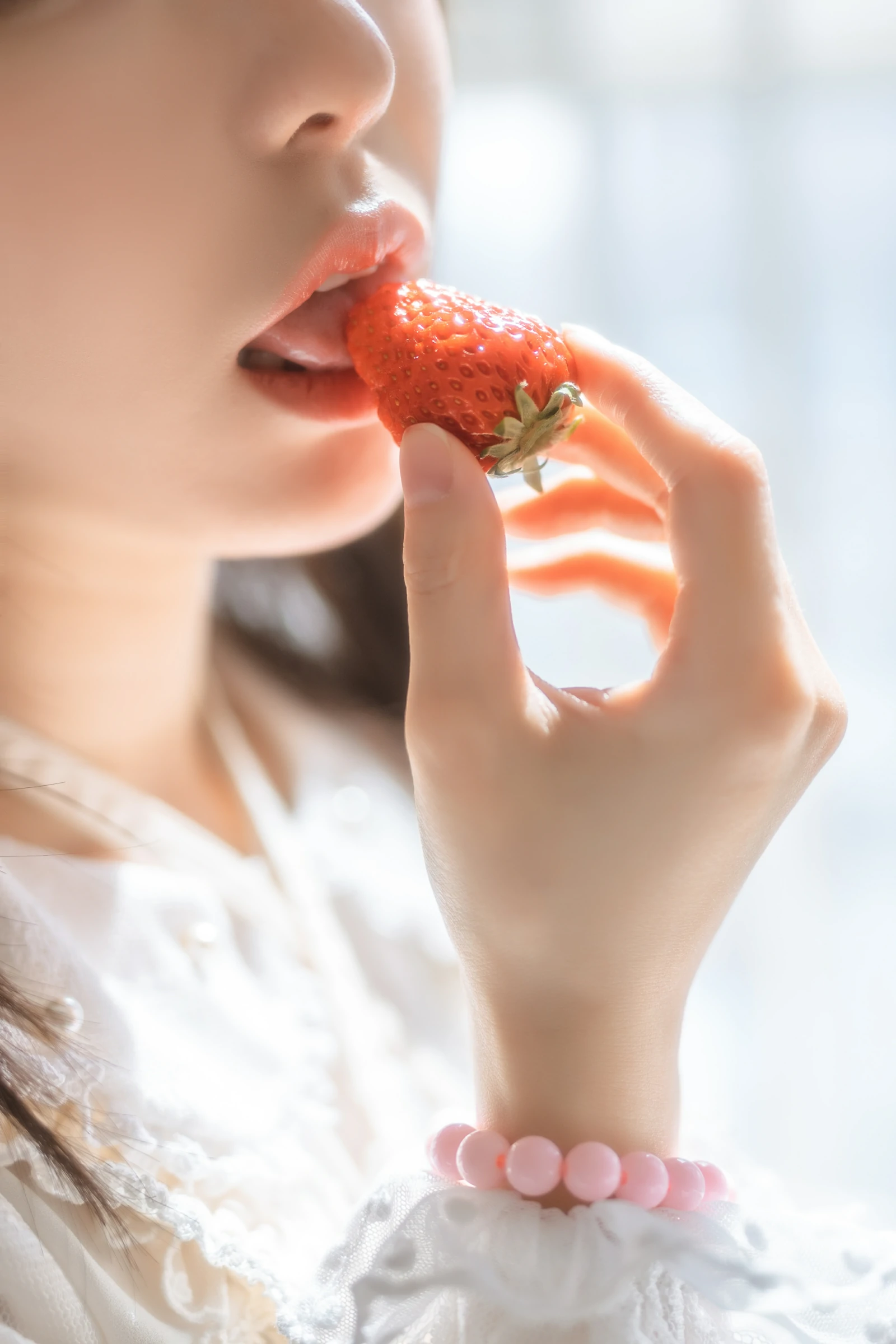 六味帝皇酱 &#8211; 洛丽塔 [70P] - 秀人网免费无水印在线套图写真