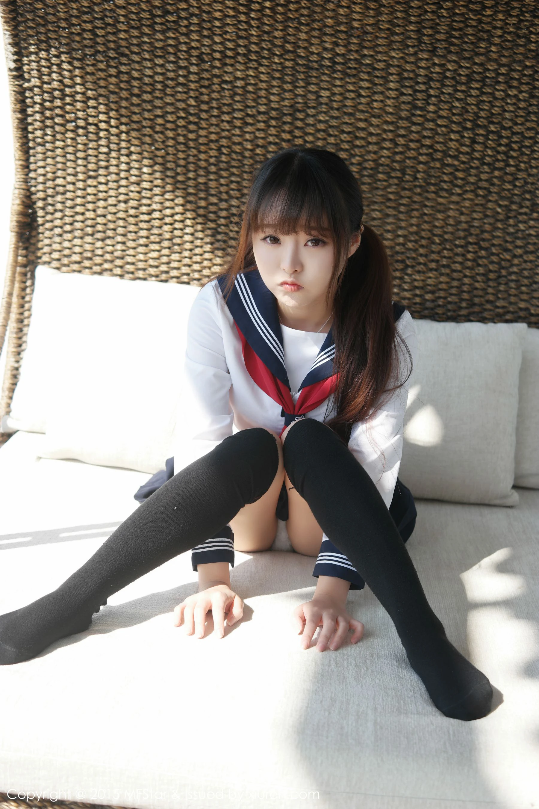 图片[2]-柳侑绮Sevenbaby《大理旅拍》水手服诱惑少女 模范学院 Vol.002-COS写真在线网