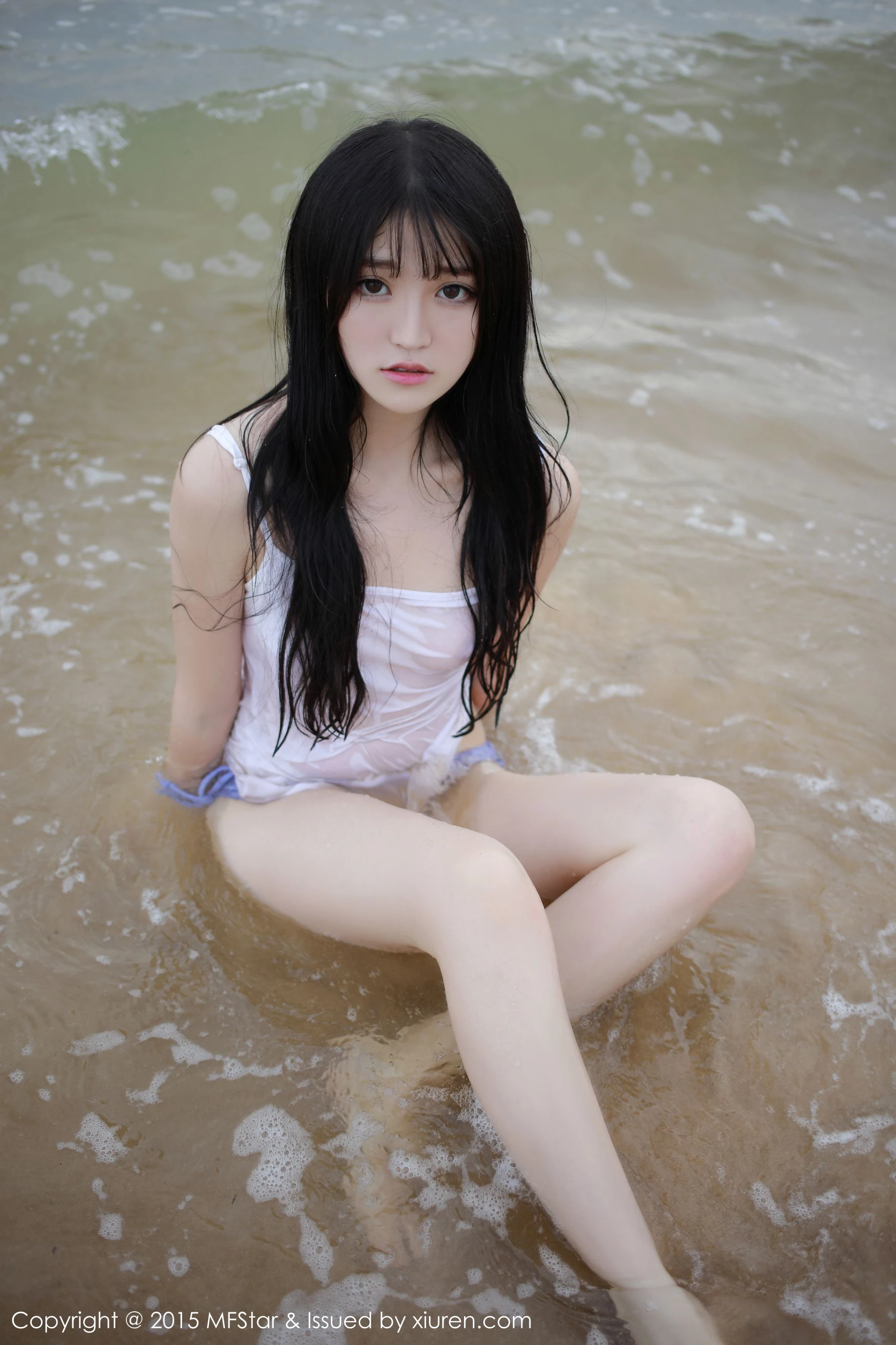图片[5]-伊小七MoMo 《性感湿身旅拍》 模范学院 Vol.029-COS写真在线网