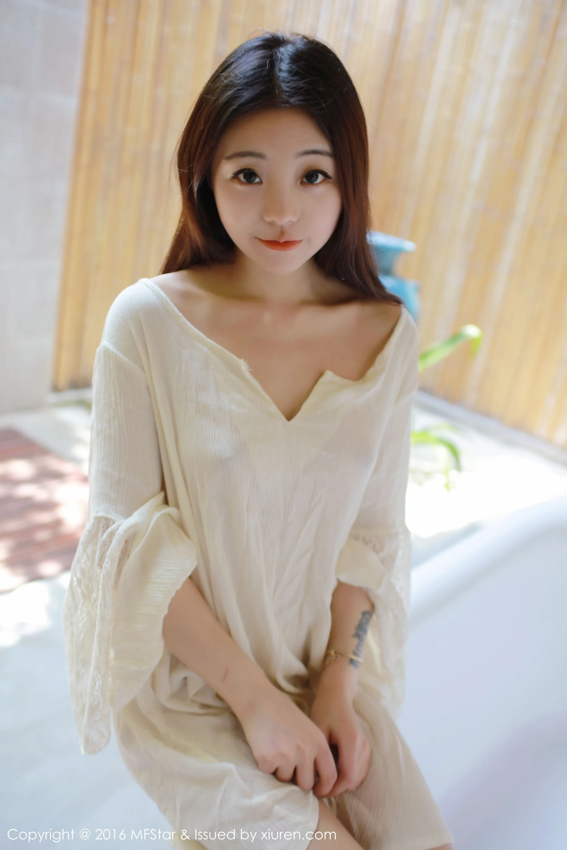 图片[5]-佘贝拉bella《湿身诱惑与激凸福利》 模范学院 Vol.072-COS写真在线网