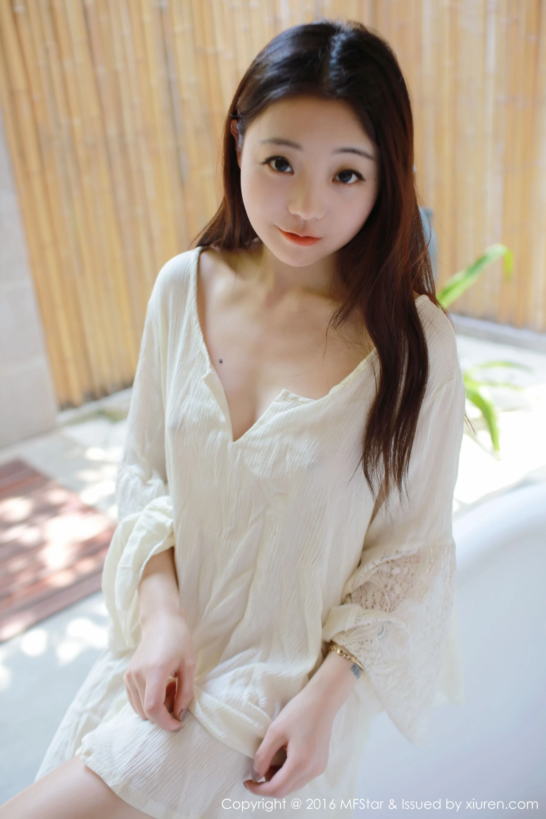 图片[2]-佘贝拉bella《湿身诱惑与激凸福利》 模范学院 Vol.072-COS写真在线网