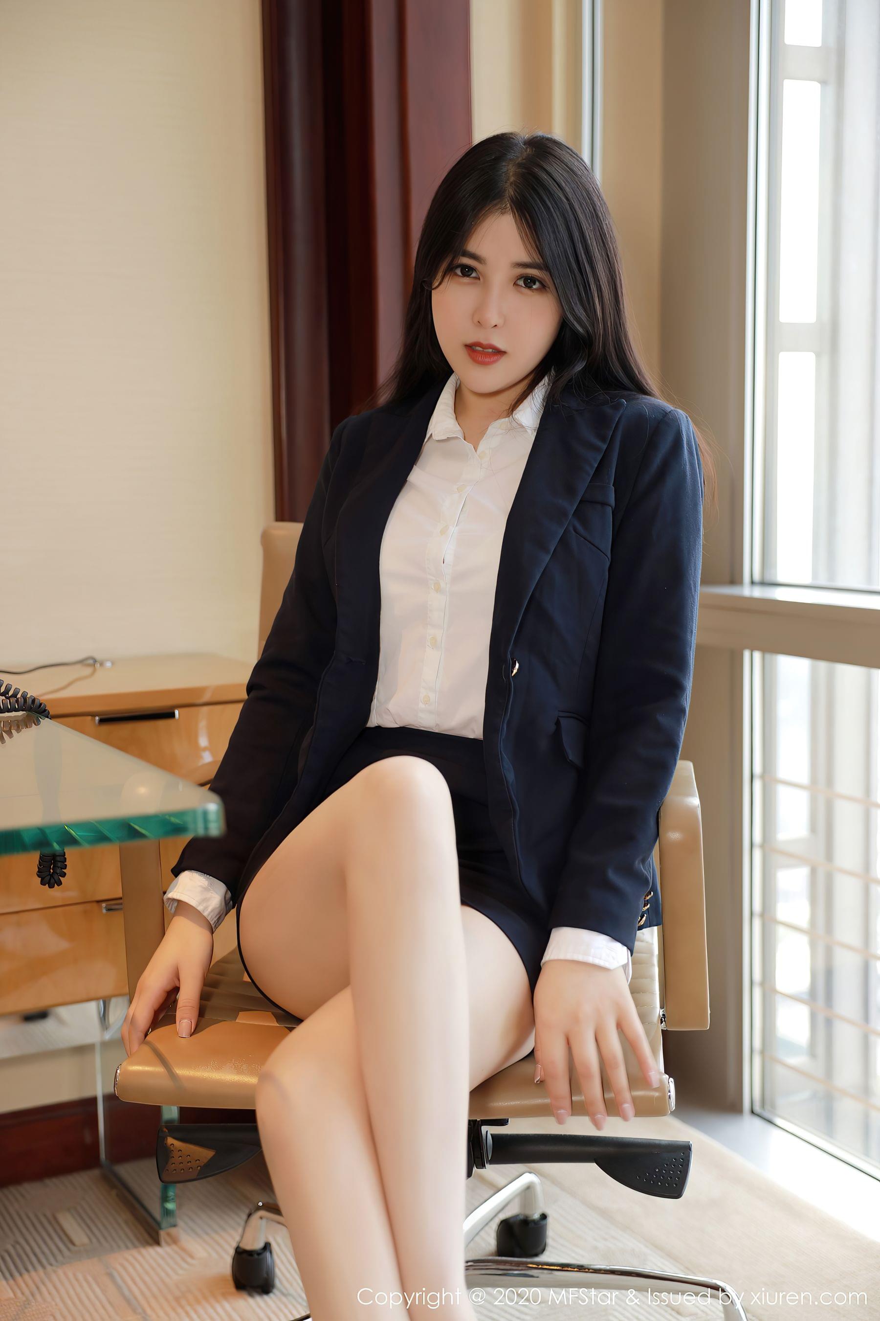 图片[4]-模范学院 Vol.385 韩静安-COS写真在线网
