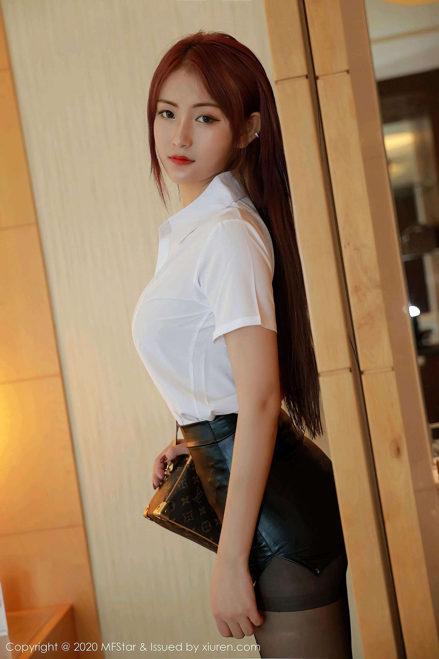 图片[4]-模范学院 Vol.377 Zz只只-COS写真在线网