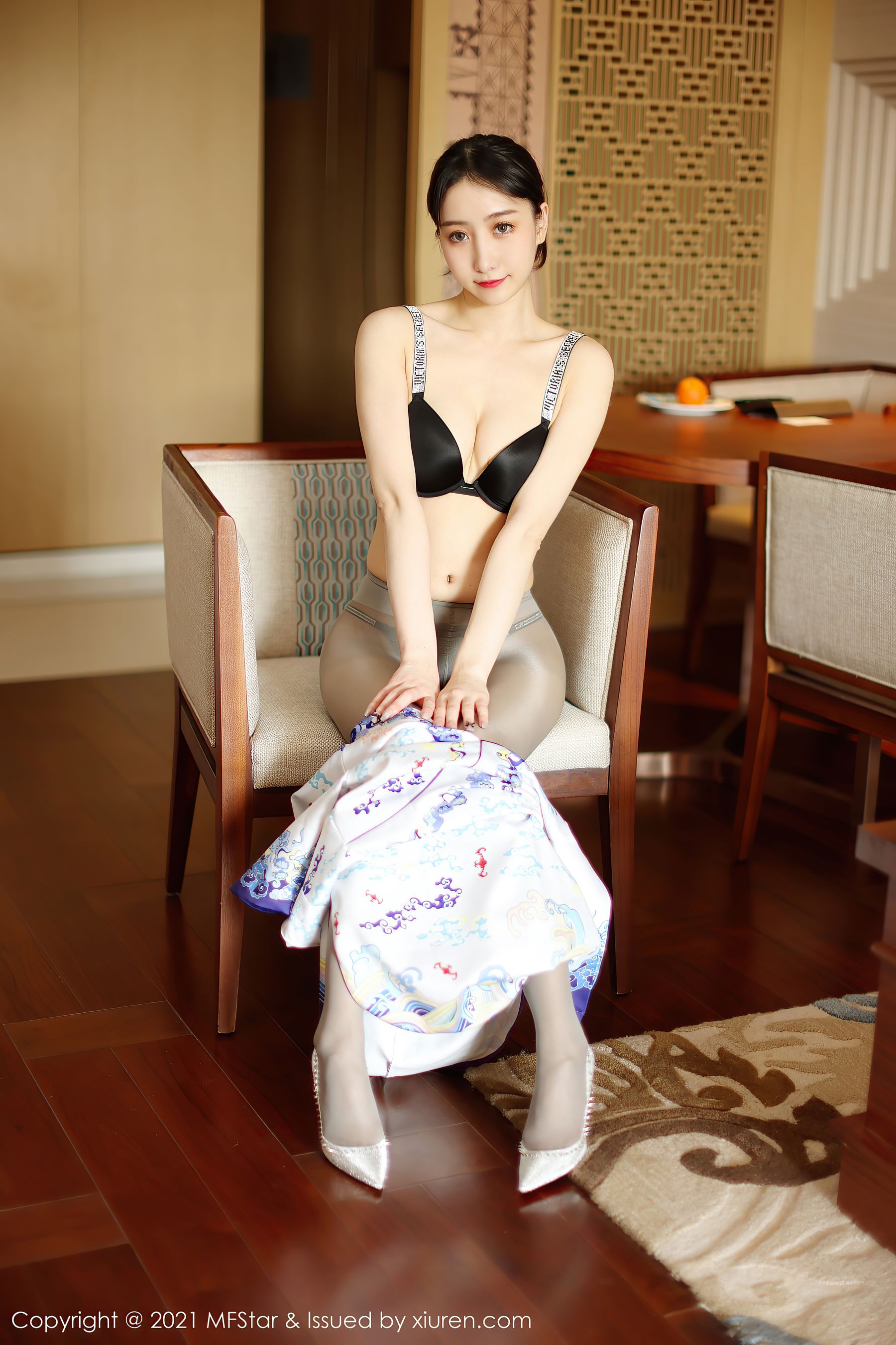 图片[6]-模范学院 Vol.490 水水er-COS写真在线网