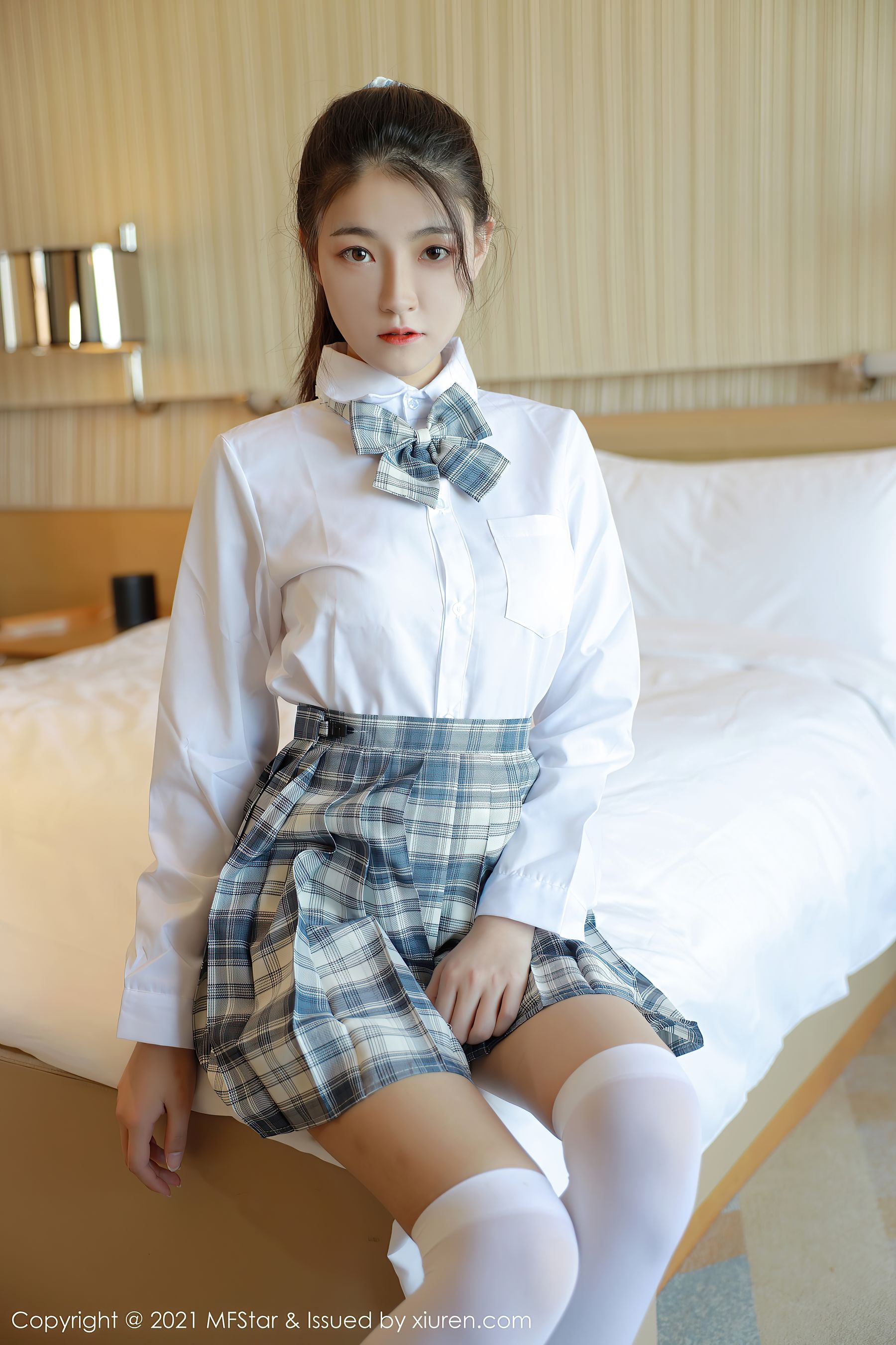 图片[3]-模范学院 Vol.448 Laura苏雨彤-COS写真在线网