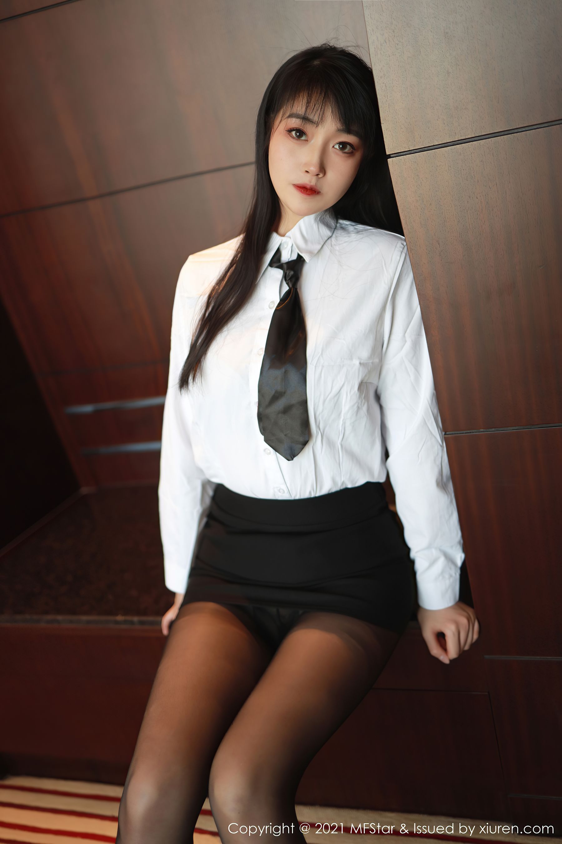 图片[2]-模范学院 Vol.449 锅包又you-COS写真在线网