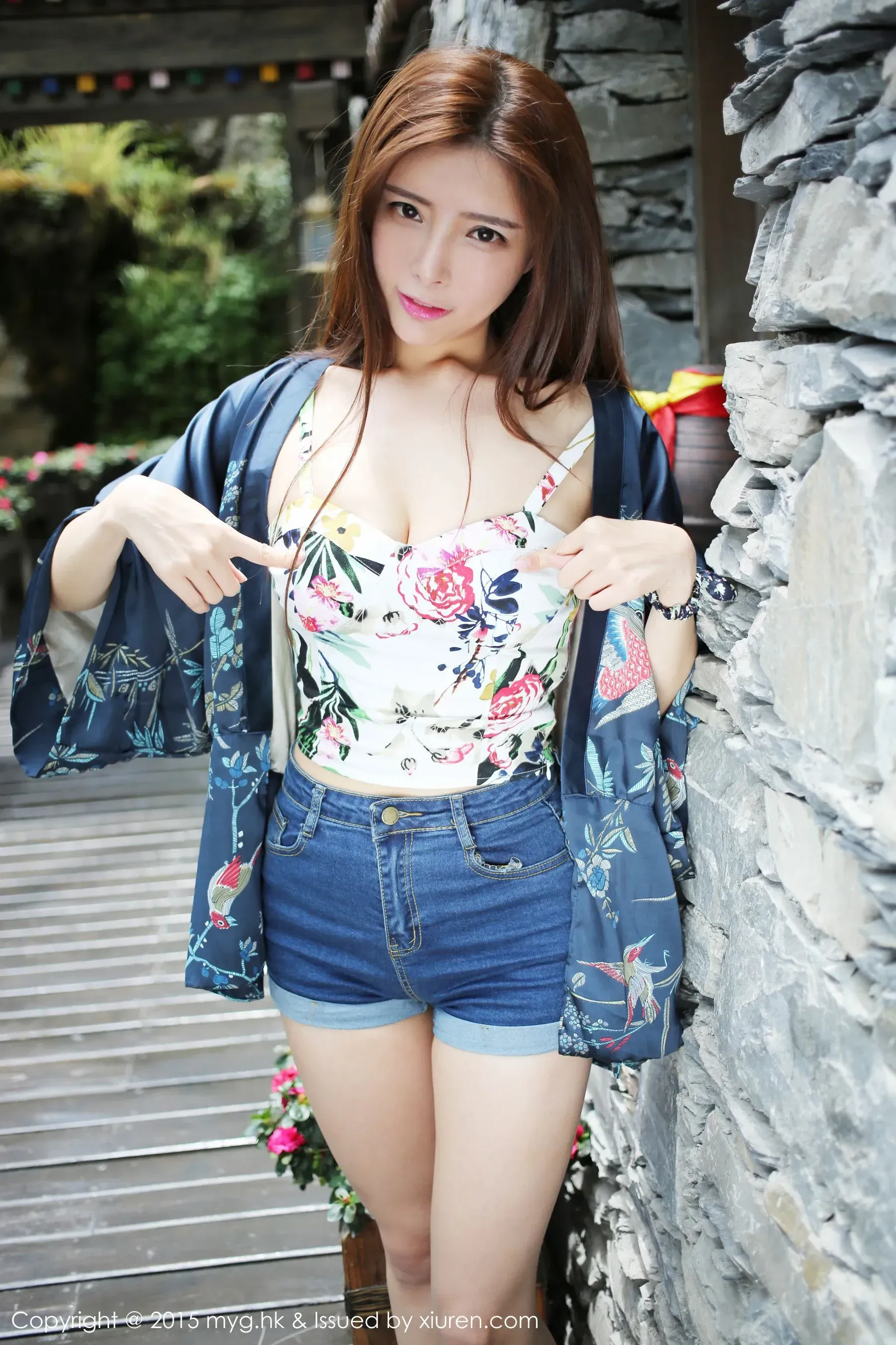 图片[2]-夏小秋秋秋《牛仔拍+蕾丝旗袍》 美媛馆 Vol.125-COS写真在线网