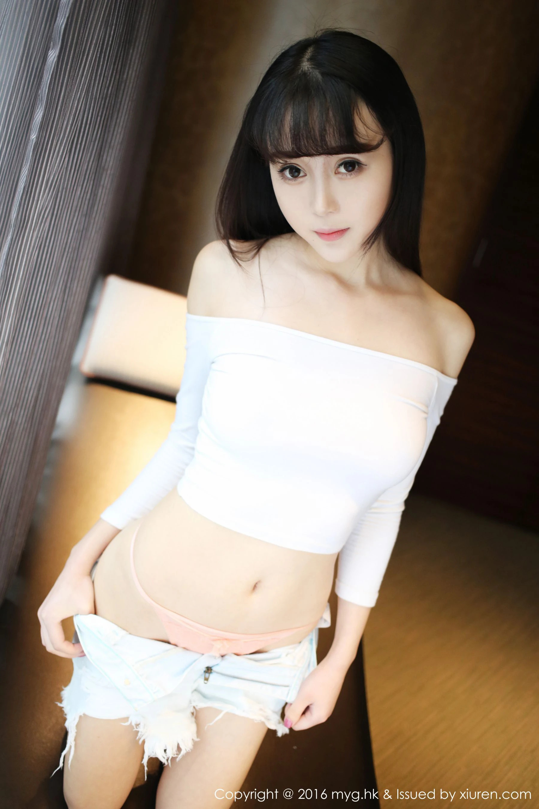 图片[5]-赵小米Kitty《清纯热裤妹子诱惑》 美媛馆 Vol.197-COS写真在线网