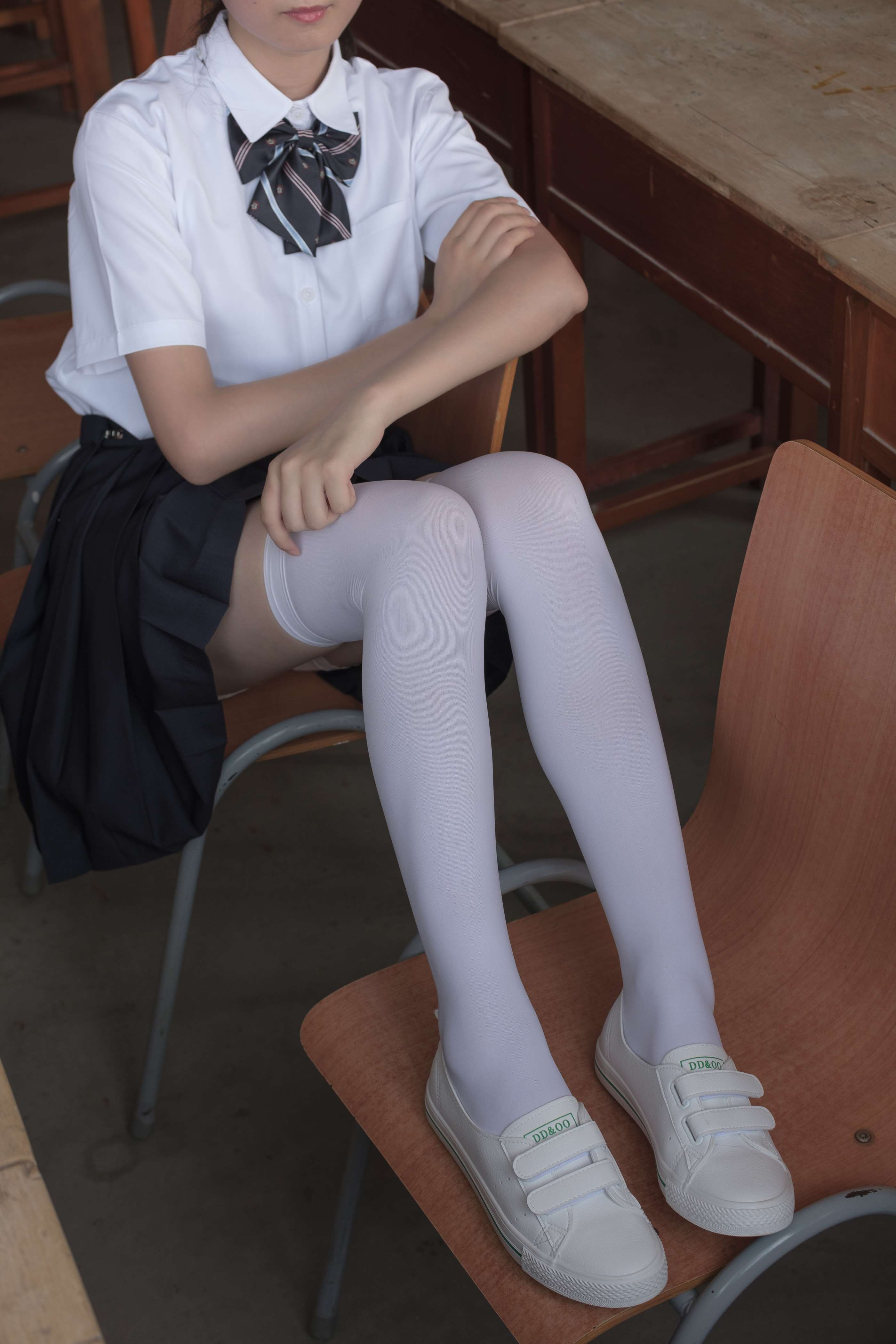 图片[2]-BETA-022 教室里的JK白丝少女 [66P-638MB]-COS写真在线网