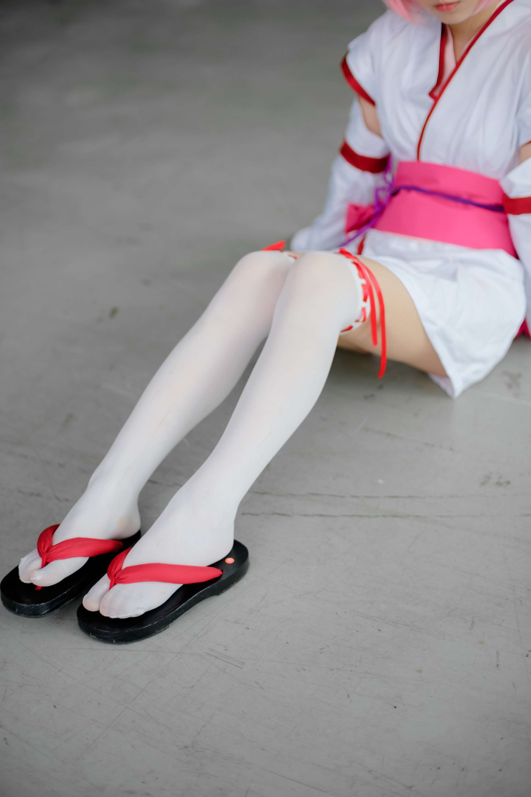 图片[4]-FREE-002 漫展cosplay白丝长腿特写 [15P-79MB]-COS写真在线网