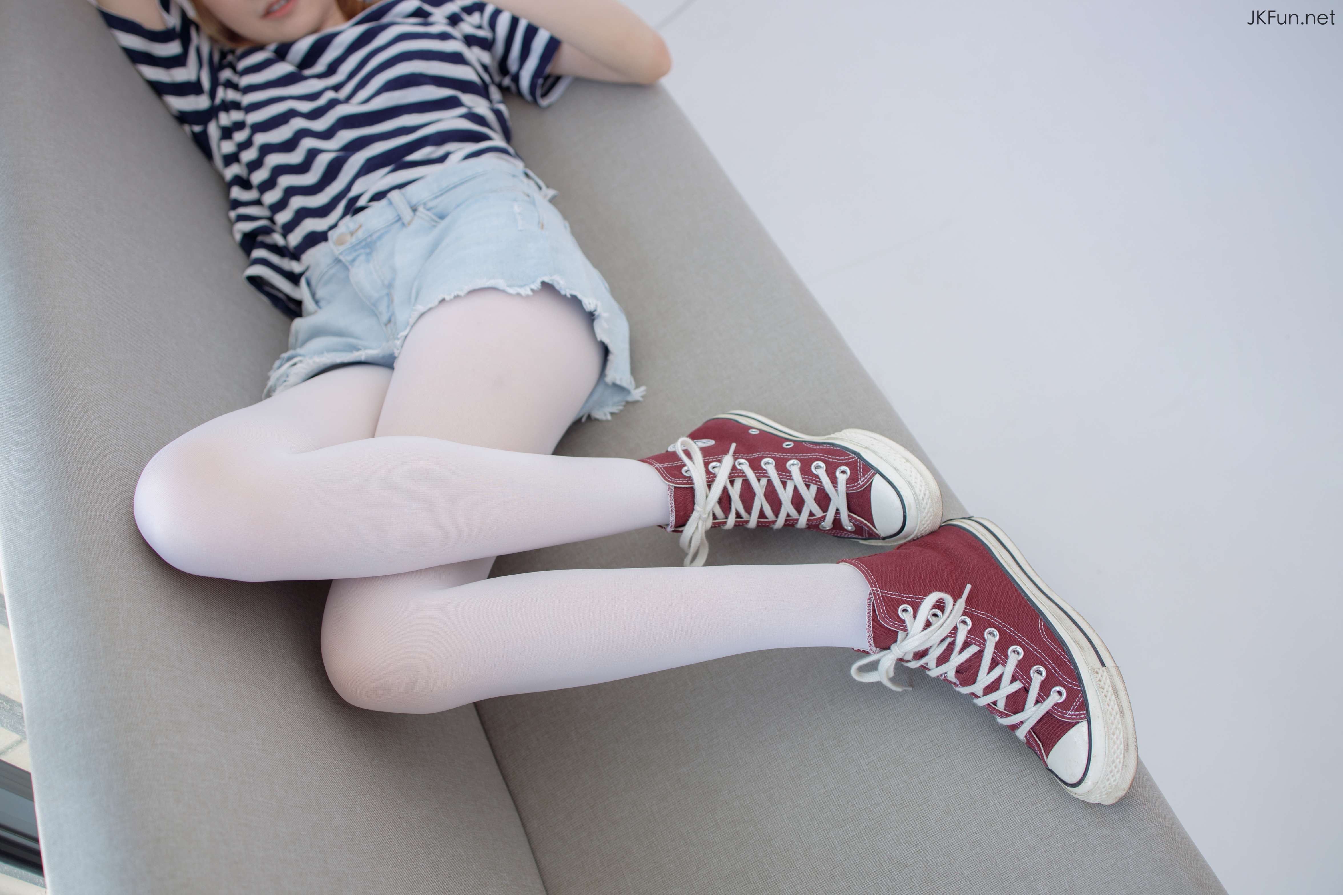 图片[3]-JKFUN-020 Aika 80D白丝牛仔热裤 [98P+1V／2.29G]-COS写真在线网