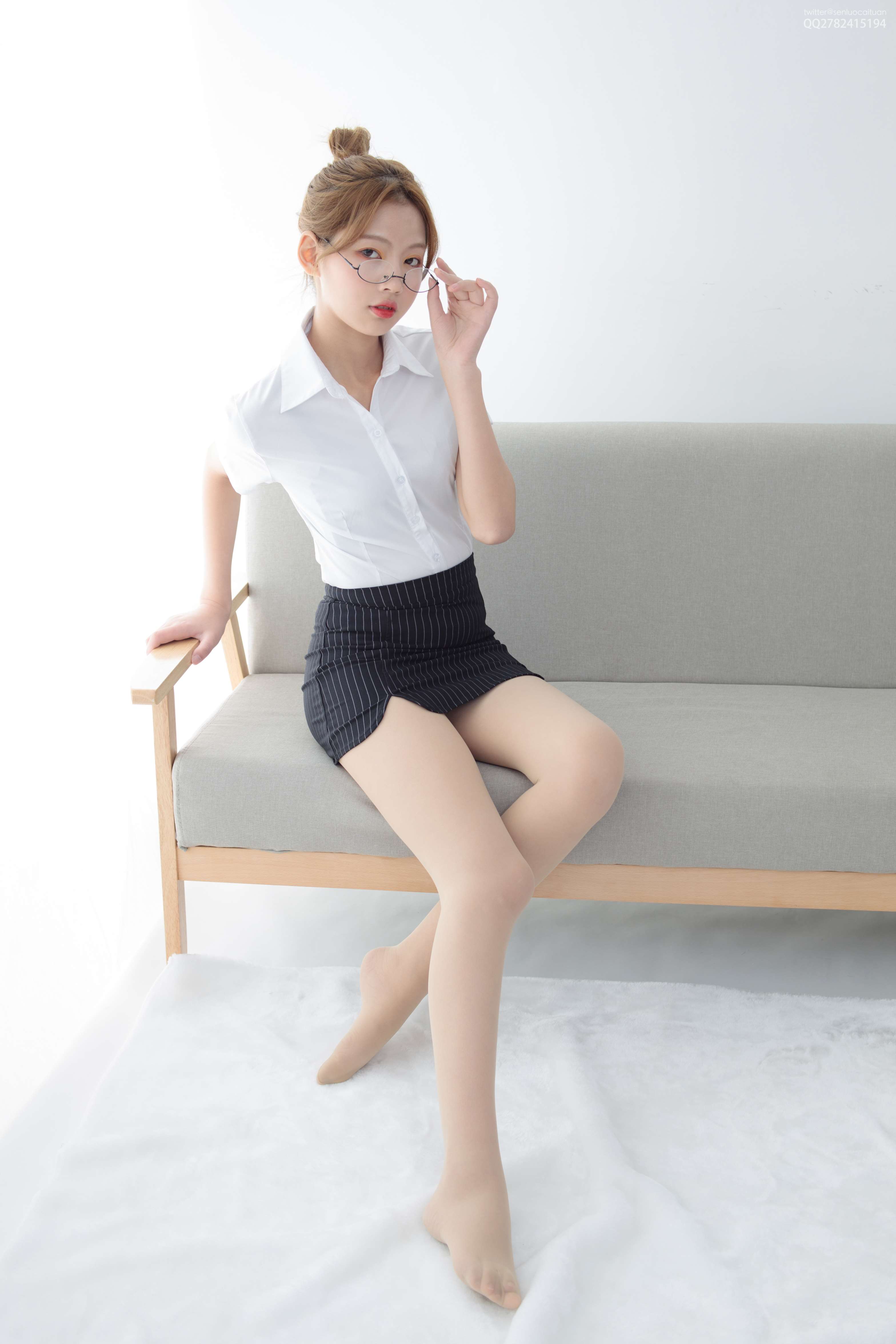 图片[5]-JKFUN-046 50D肉丝 OL一定要搭配眼镜 [63P+1V／1.26G]-COS写真在线网