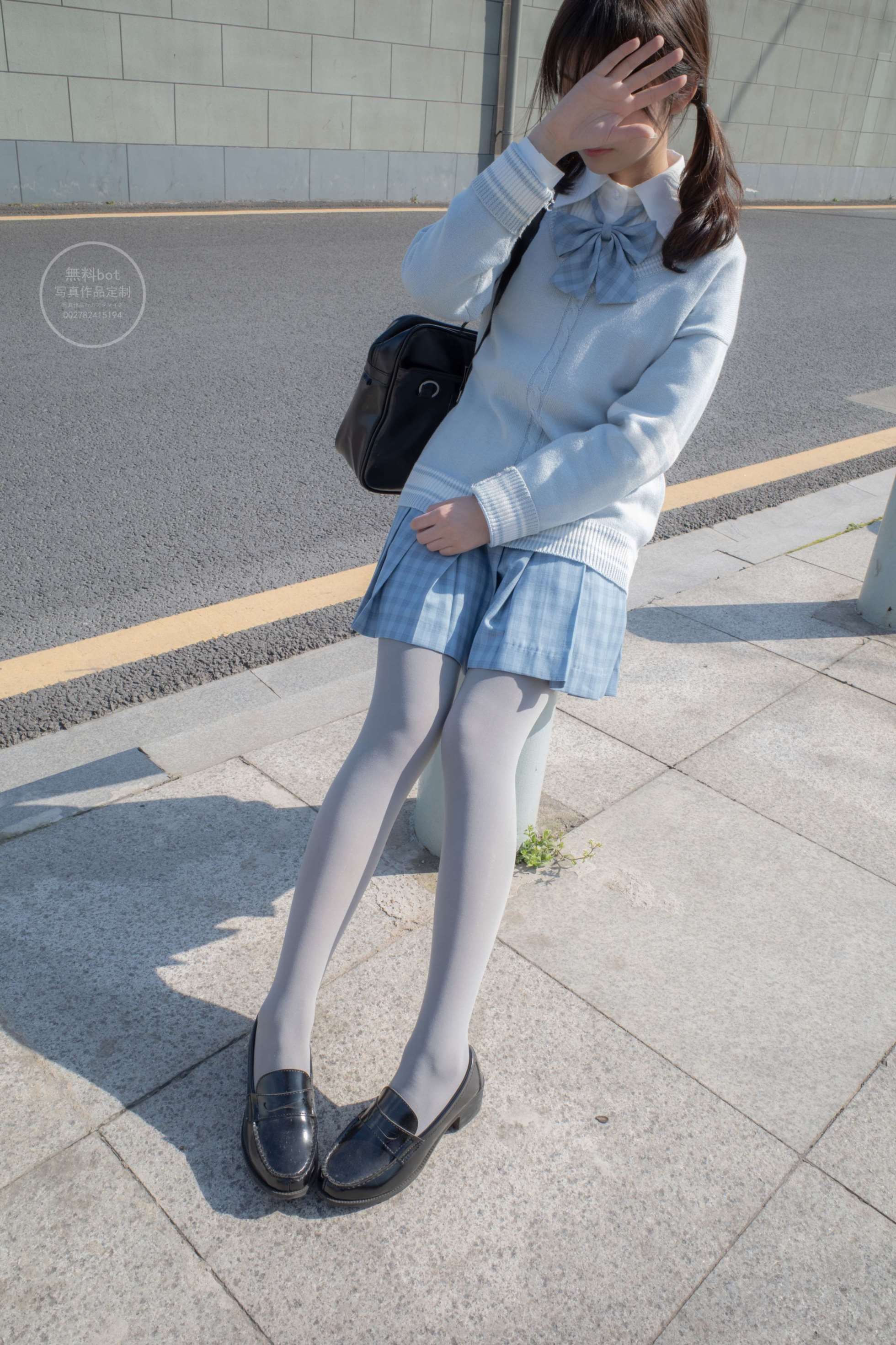 图片[4]-有料 NO.030 小香 户外公园里的JK制服灰丝美腿 [100P／1.39GB]-COS写真在线网