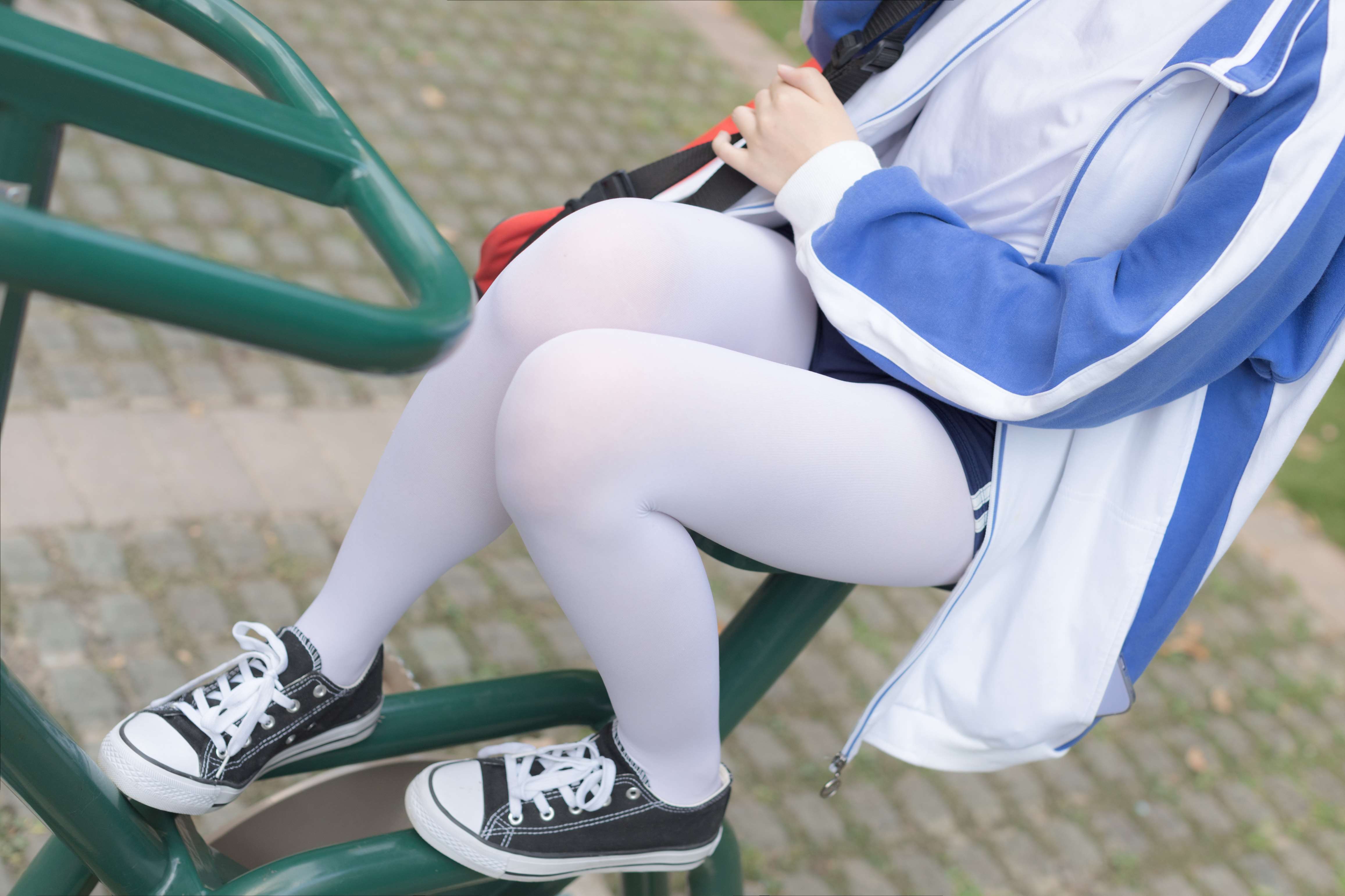 图片[5]-無料 NO.005 健身少女[19P／243MB]-COS写真在线网