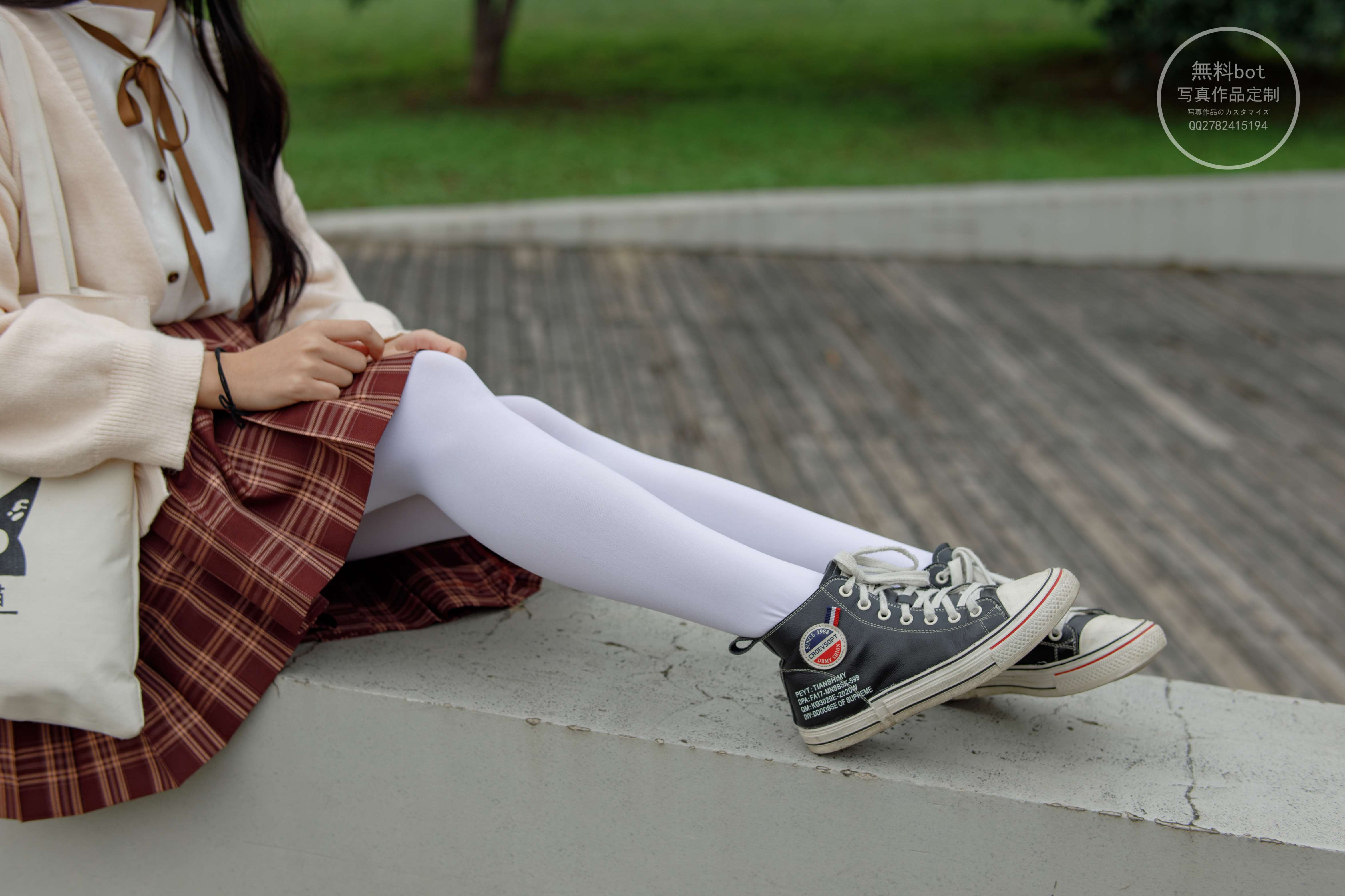 图片[2]-有料 NO.006 依依 户外白丝JK制服 [90P／1.23G]-COS写真在线网