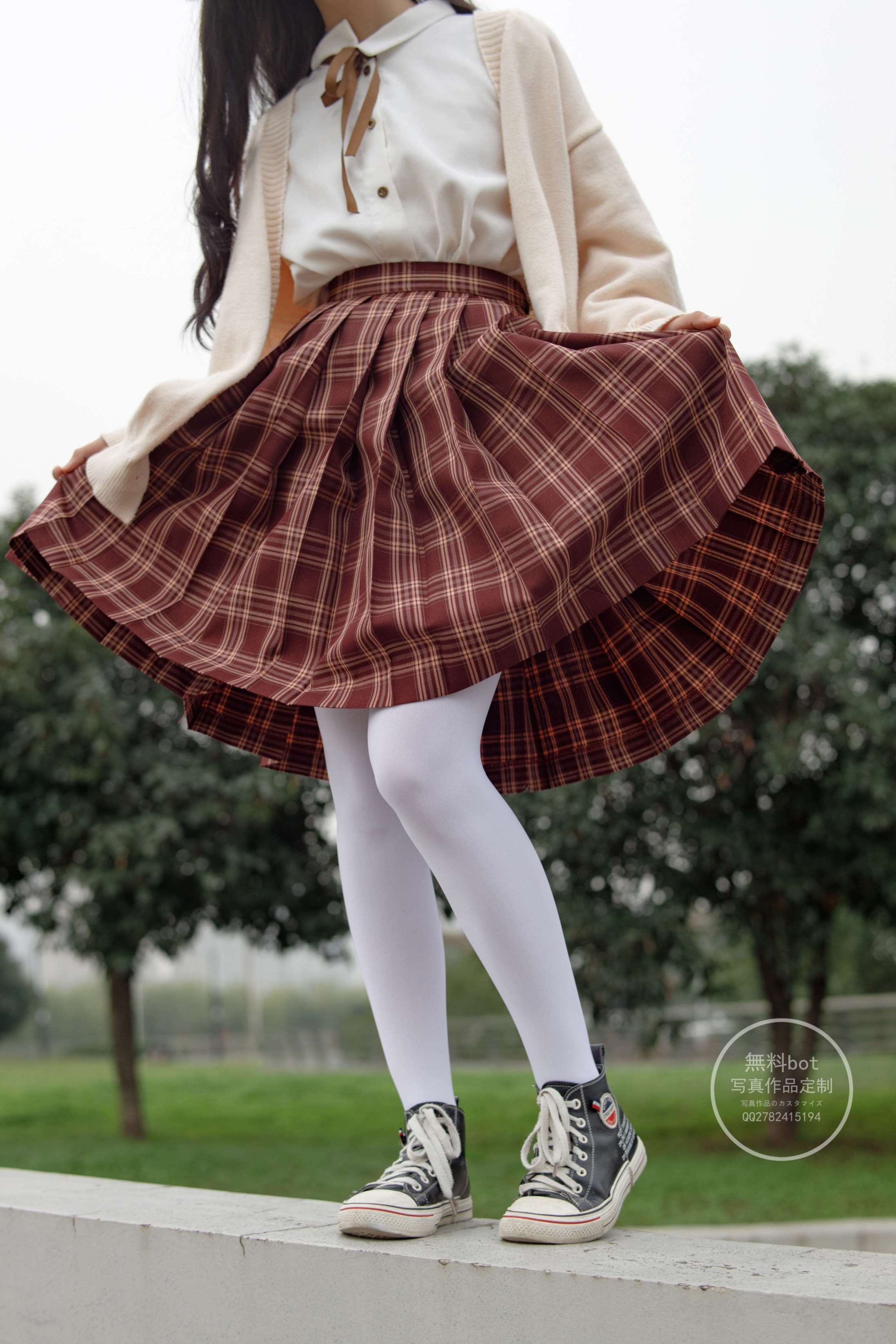 图片[5]-有料 NO.006 依依 户外白丝JK制服 [90P／1.23G]-COS写真在线网