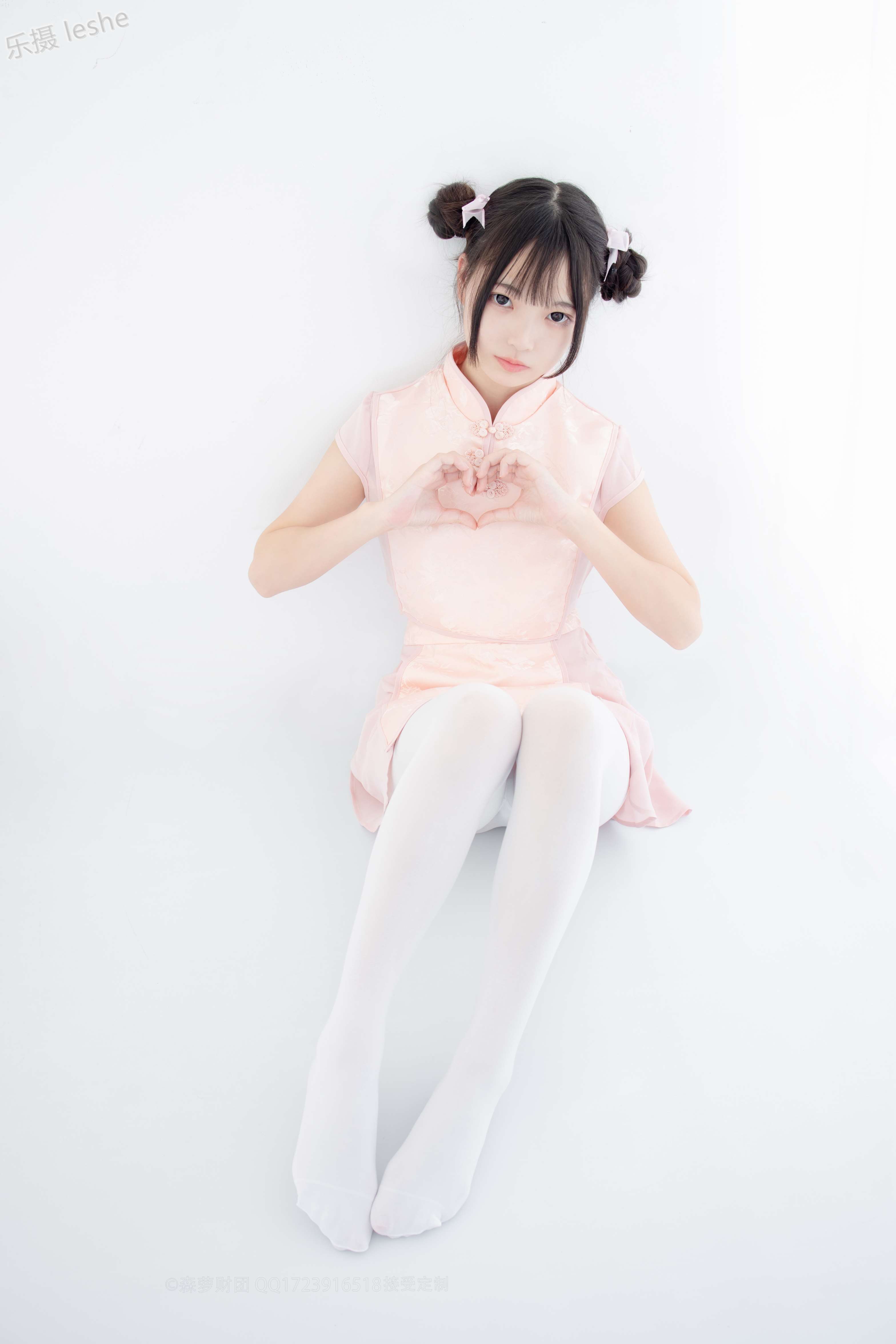 图片[2]-X-052 80D白丝踩物 [66P1V-1.76GB]-COS写真在线网