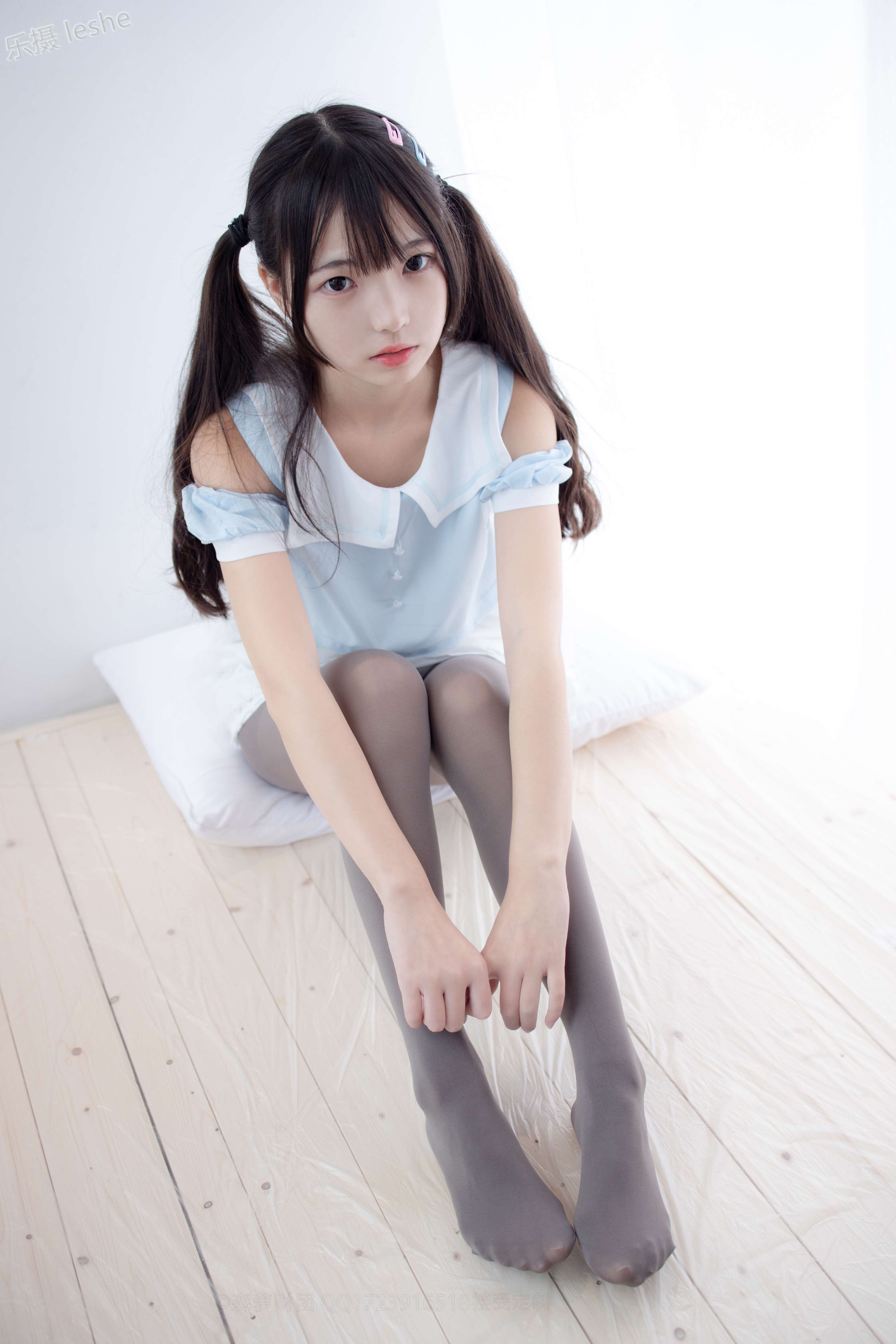 图片[4]-X-054 80D灰丝踩物 [86P1V-2.18GB]-COS写真在线网