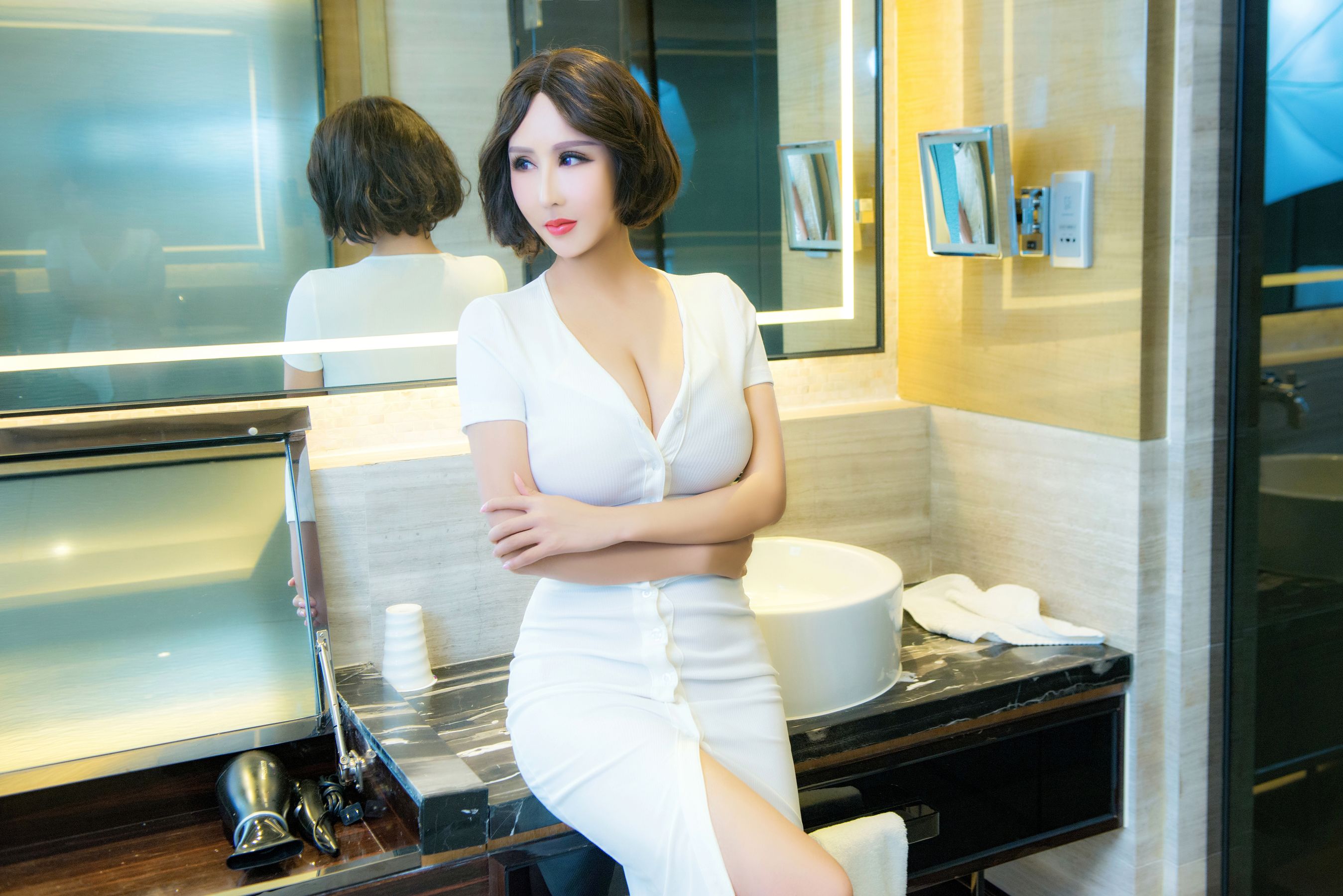 图片[5]-娜依灵儿《性感G乳美胸美臀私房》Part-II SLADY 猎女神 NO.012 [37P]-COS写真在线网