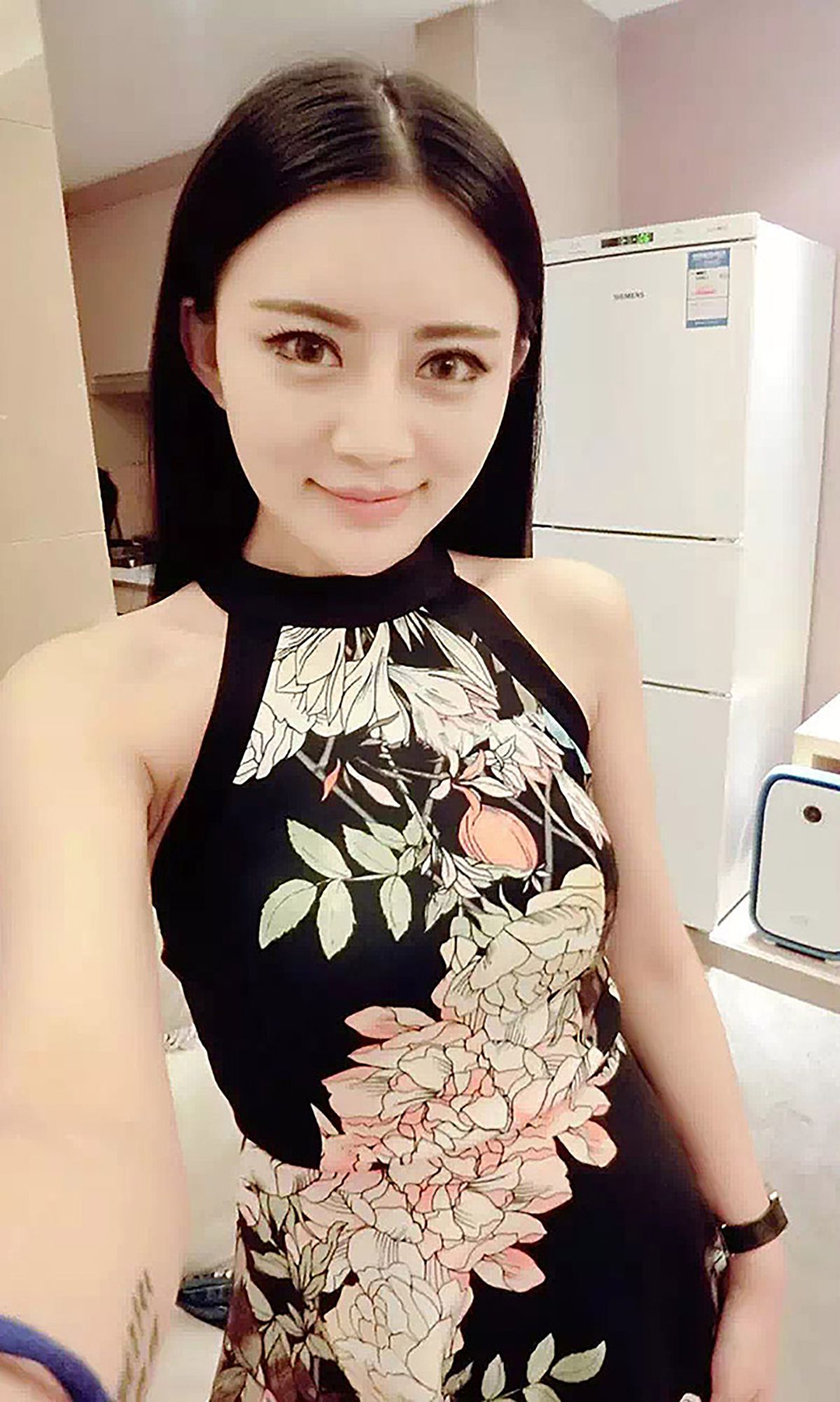 图片[3]-佳佳《十万伏特电力美女》 UGirls 爱尤物 No.075 [40P]-COS写真在线网