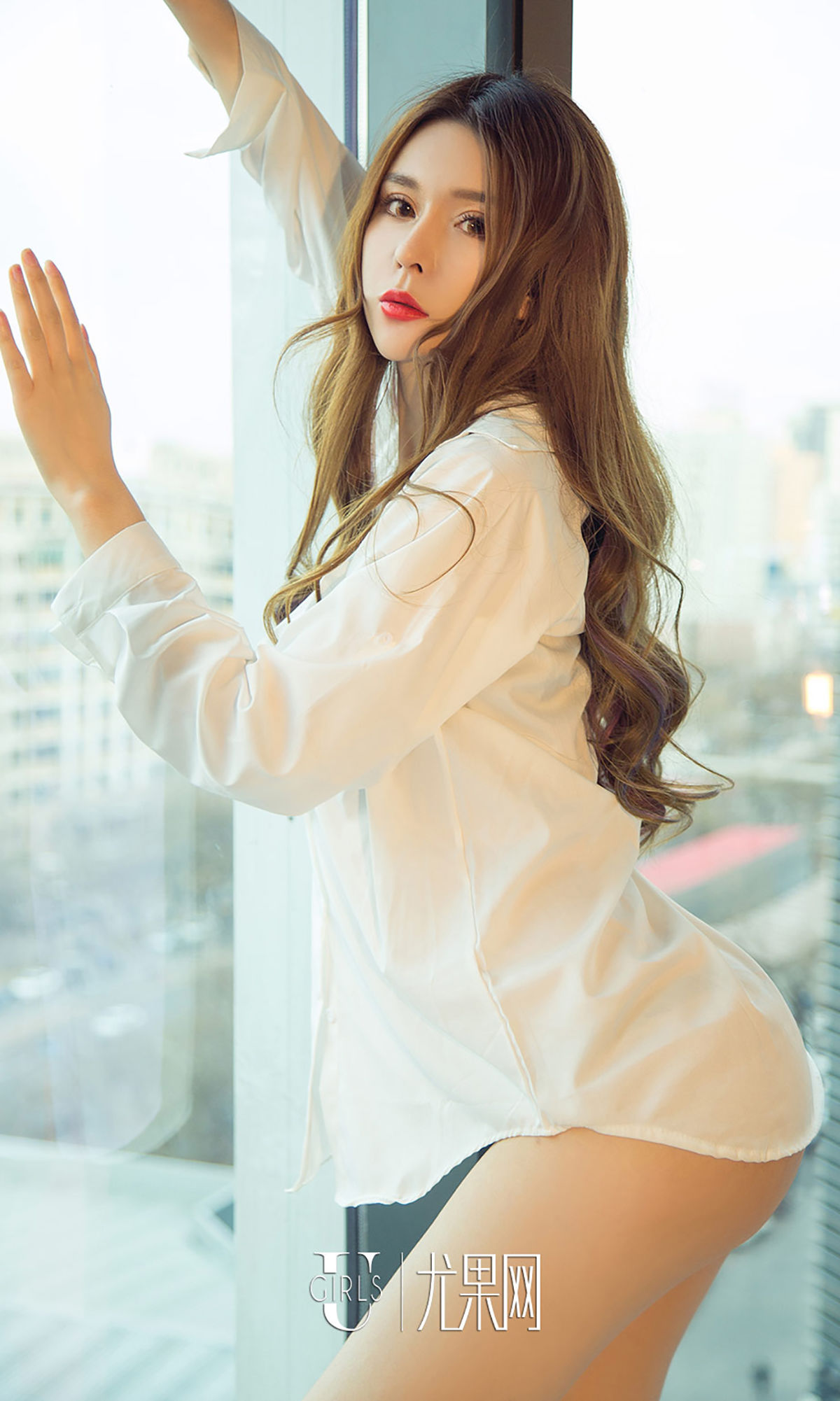 图片[5]-娜尤子《亮眼红唇》 UGirls 爱尤物 No.972 [40P]-COS写真在线网