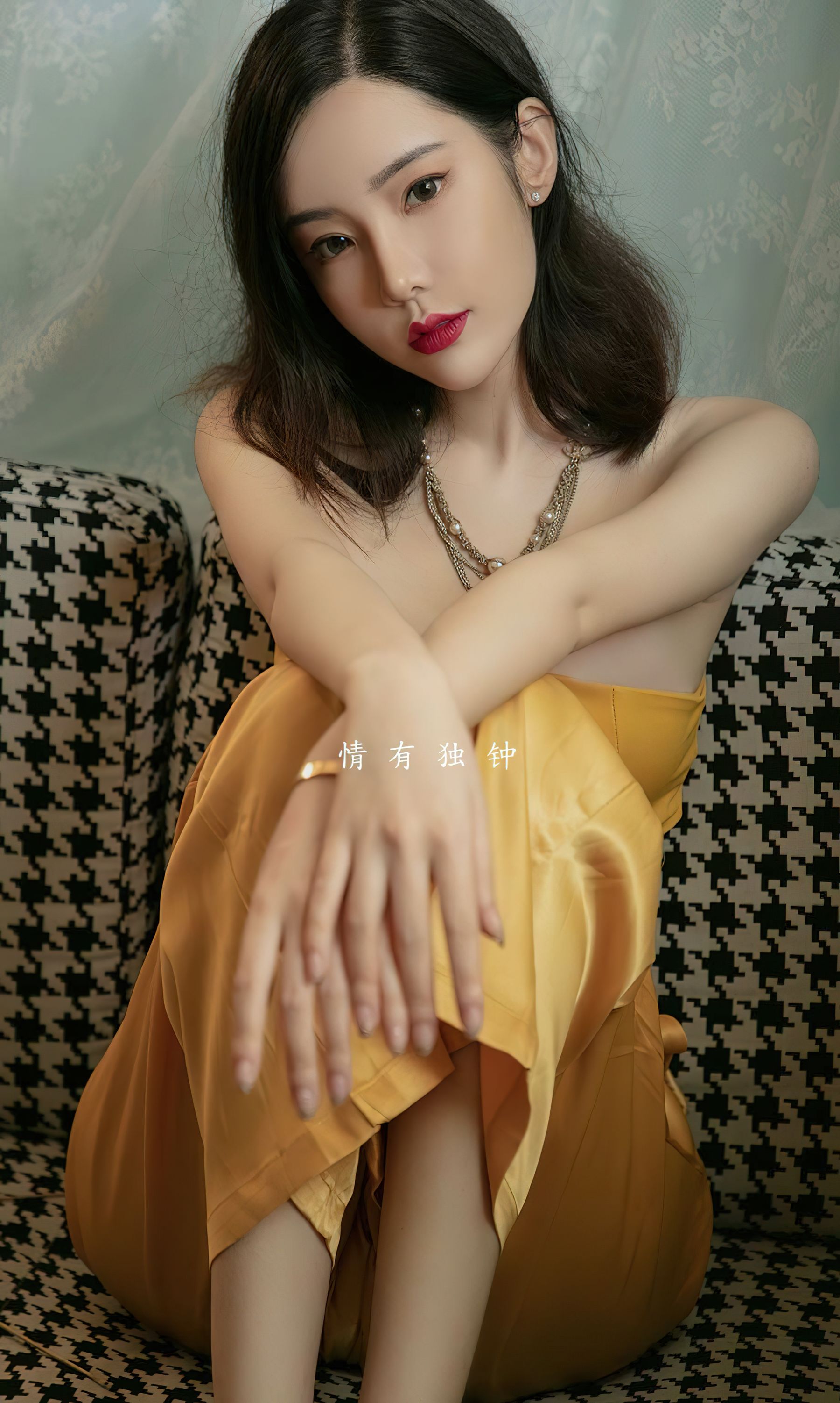 图片[2]-UGirls 爱尤物 No.2416 萌琪琪 情行独钟 [35P]-COS写真在线网