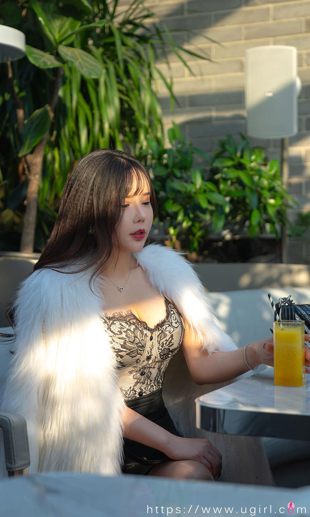 图片[4]-UGirls 爱尤物 No.2277 艾小青 午间香茶 [35P]-COS写真在线网