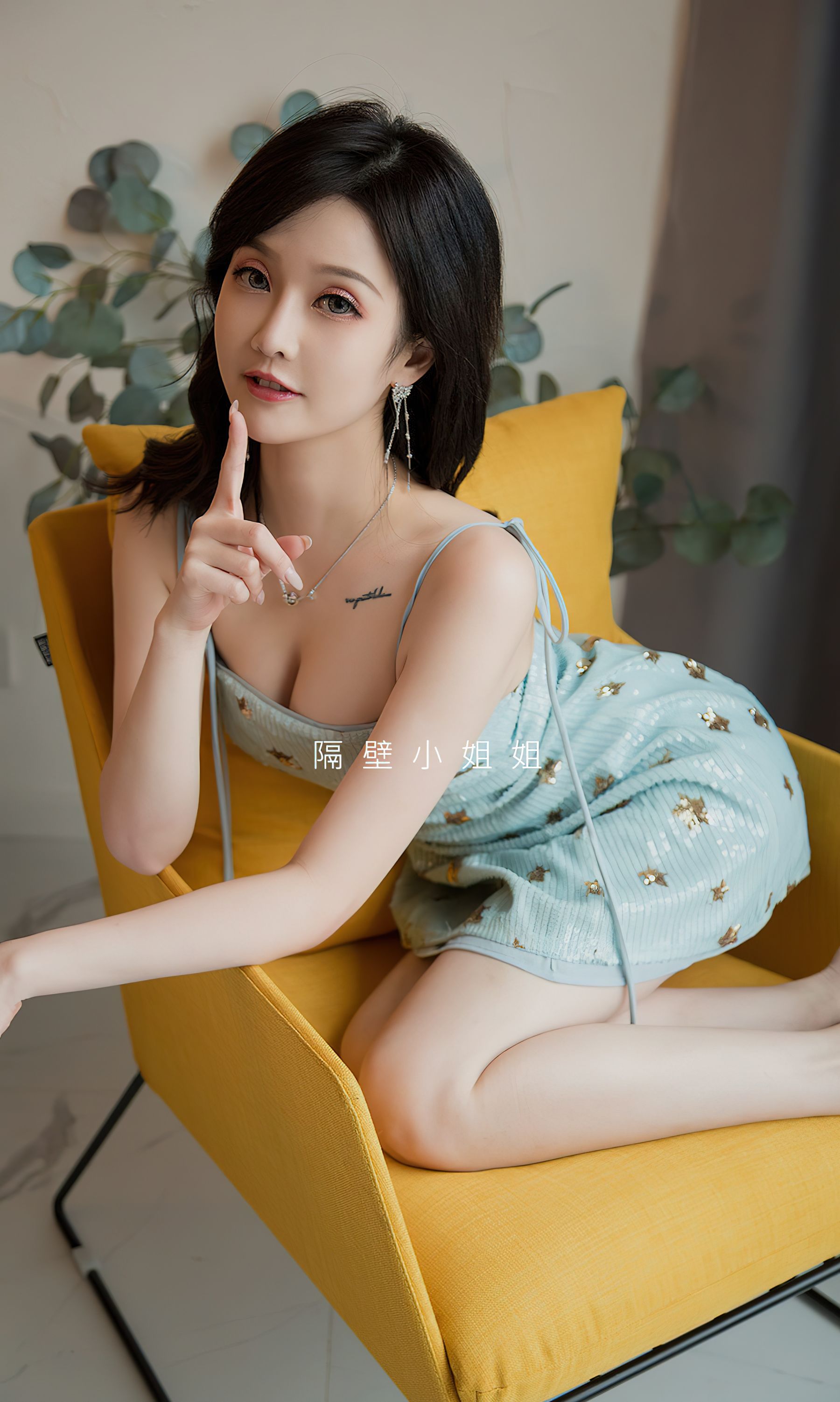图片[2]-UGirls 爱尤物 No.2551 邻家甜姐儿 露儿 [35P]-COS写真在线网