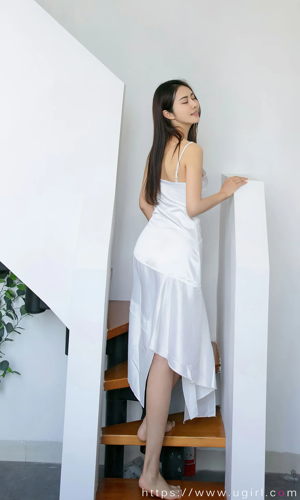 图片[6]-UGirls 爱尤物 No.2668 姜云曦 掀云探爱 [35P]-COS写真在线网