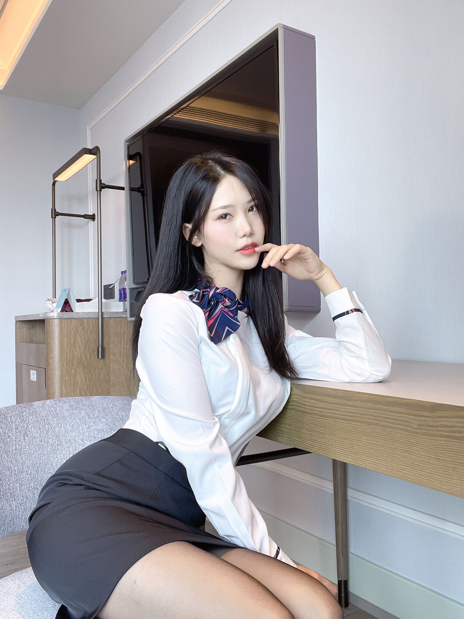 抖娘-利世图集 – 绳缚空姐 [40P] - 秀人网免费无水印在线套图写真